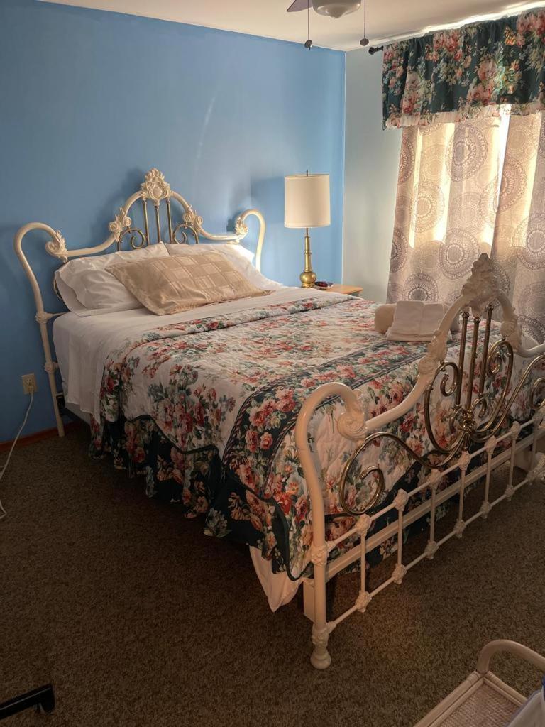Comfortable Stay In Beautiful Home