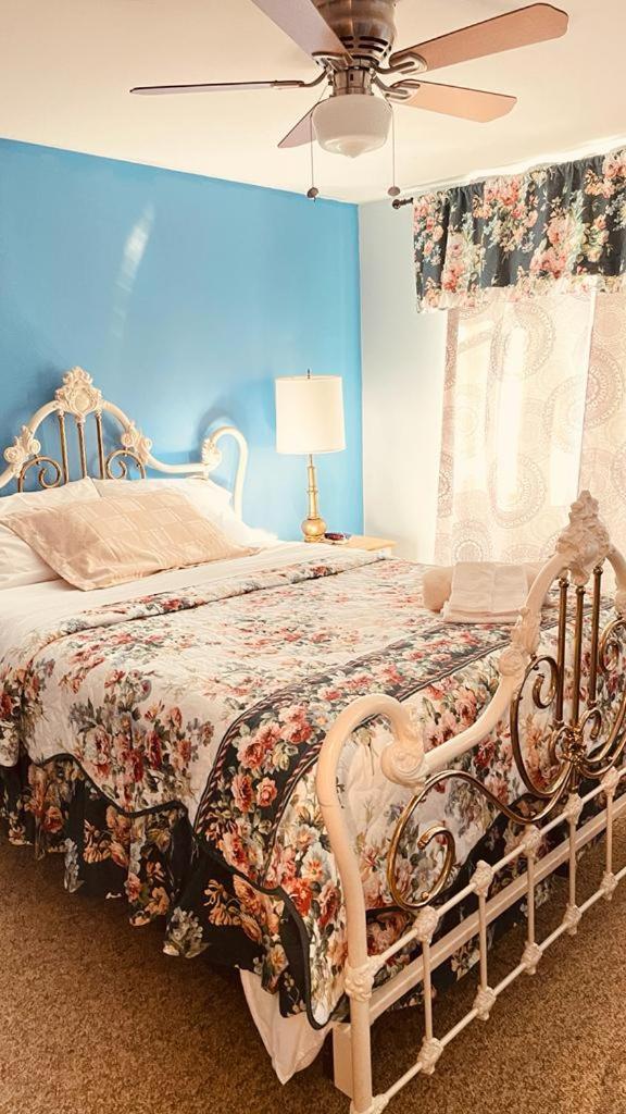 Comfortable Stay In Beautiful Home