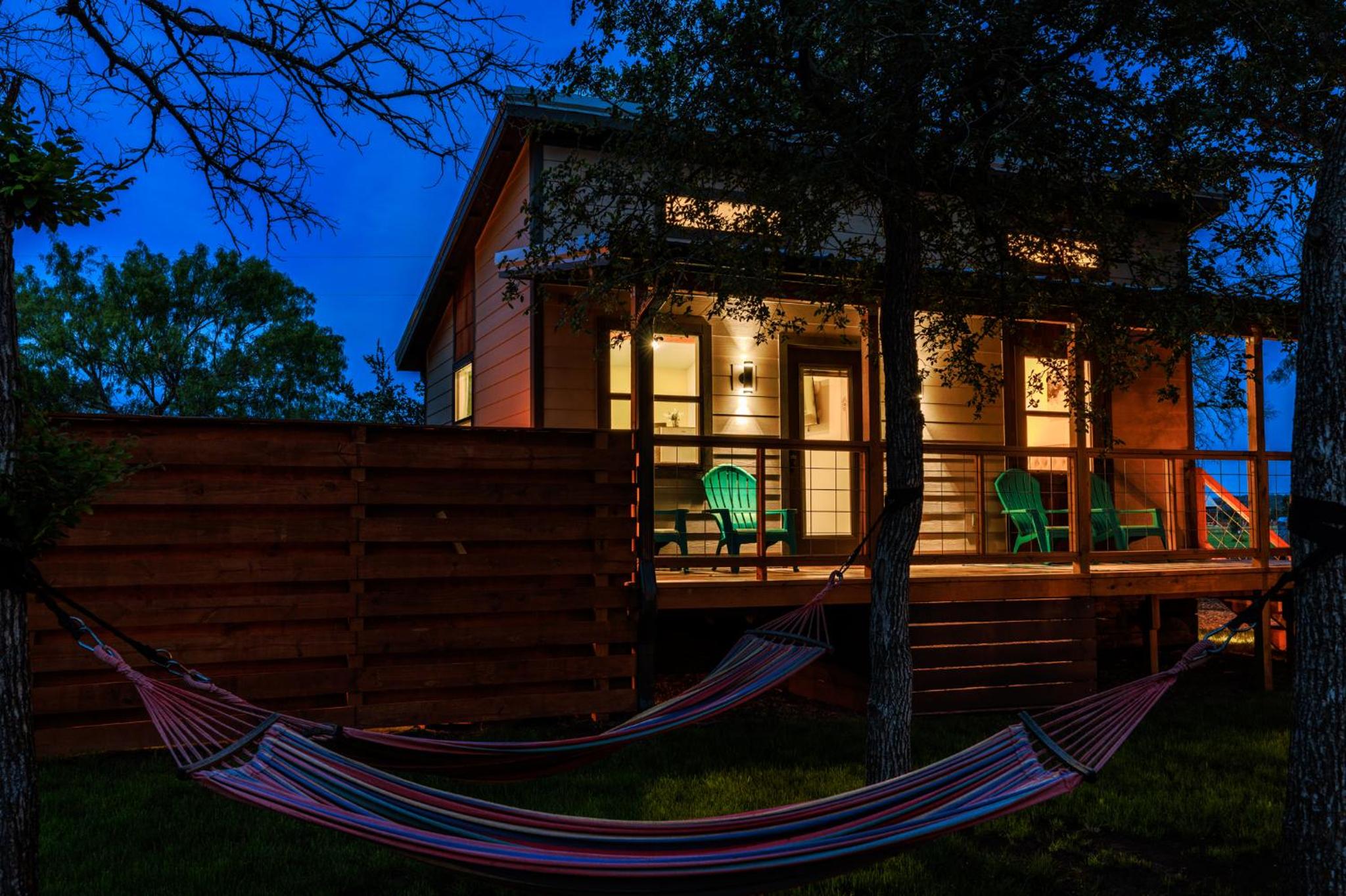 Hotel Bluebonnet Waterfront Cottage With Hot Tub