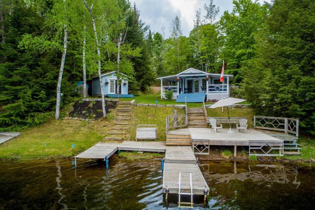 Kayaks Fishing Petfriendly -LaBellaVista Lakehouse