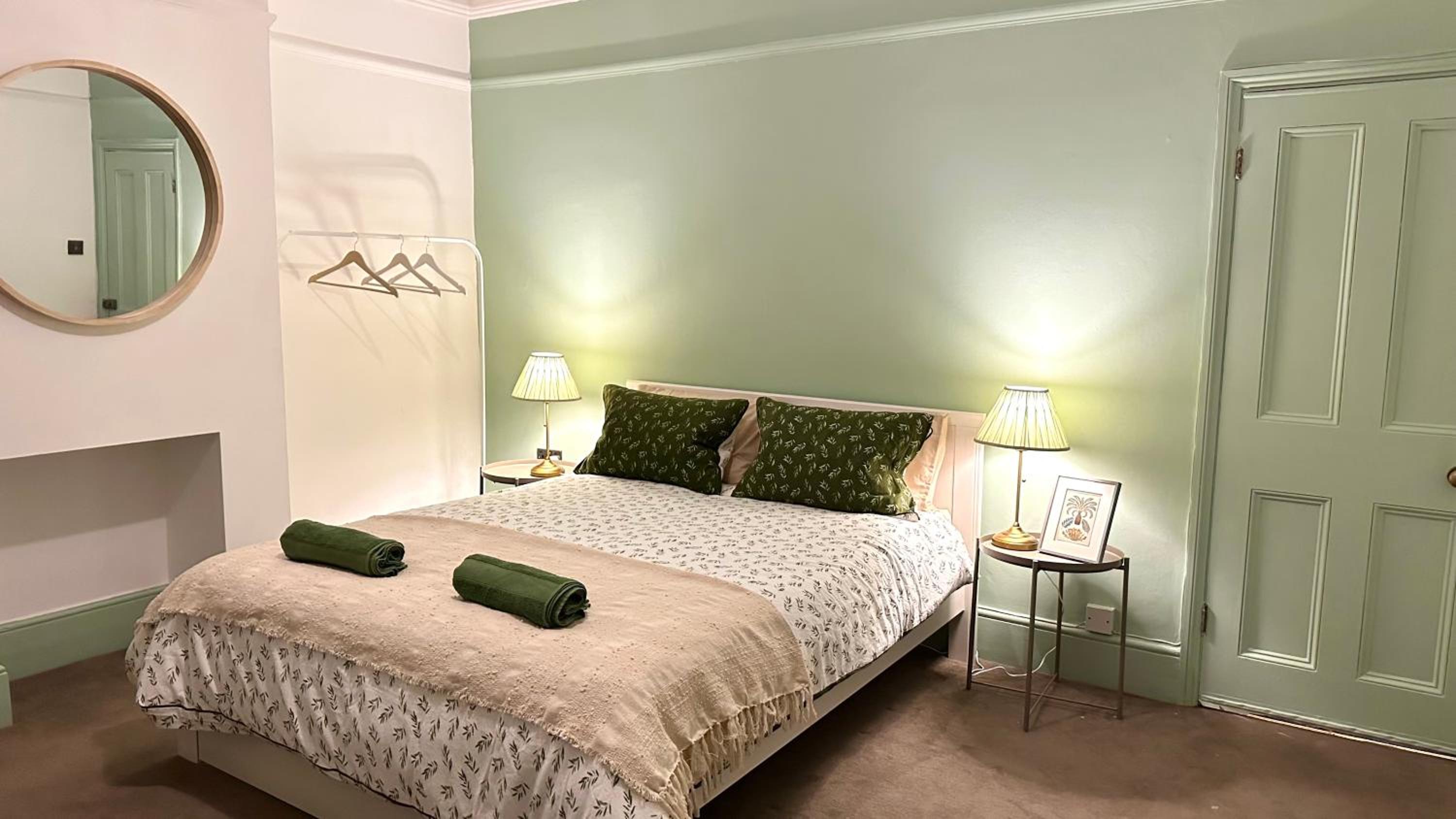 Rooms in Westminster (Central London)