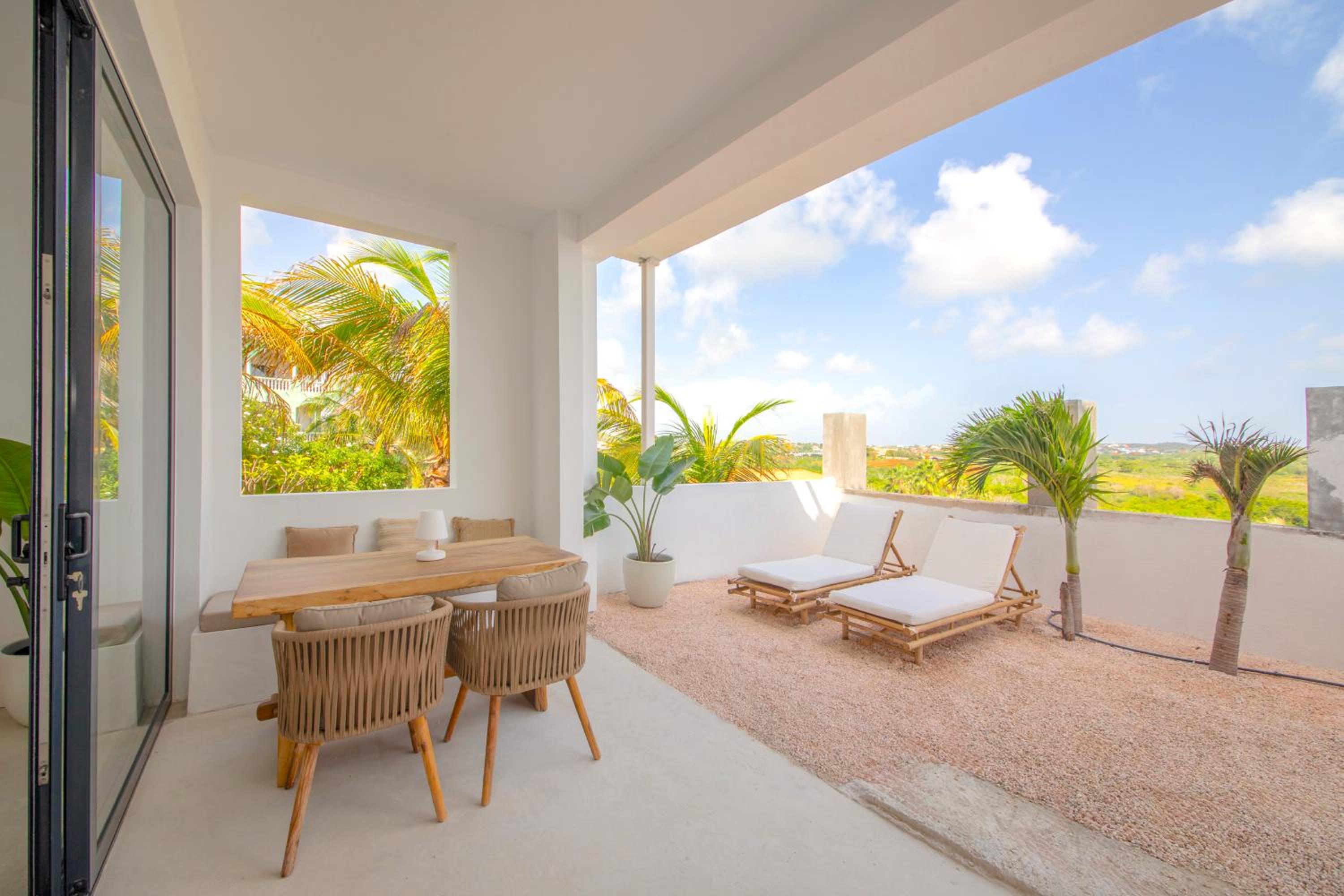 Villa NOMA - Beautiful Views I Pool I 5 min to the Beach