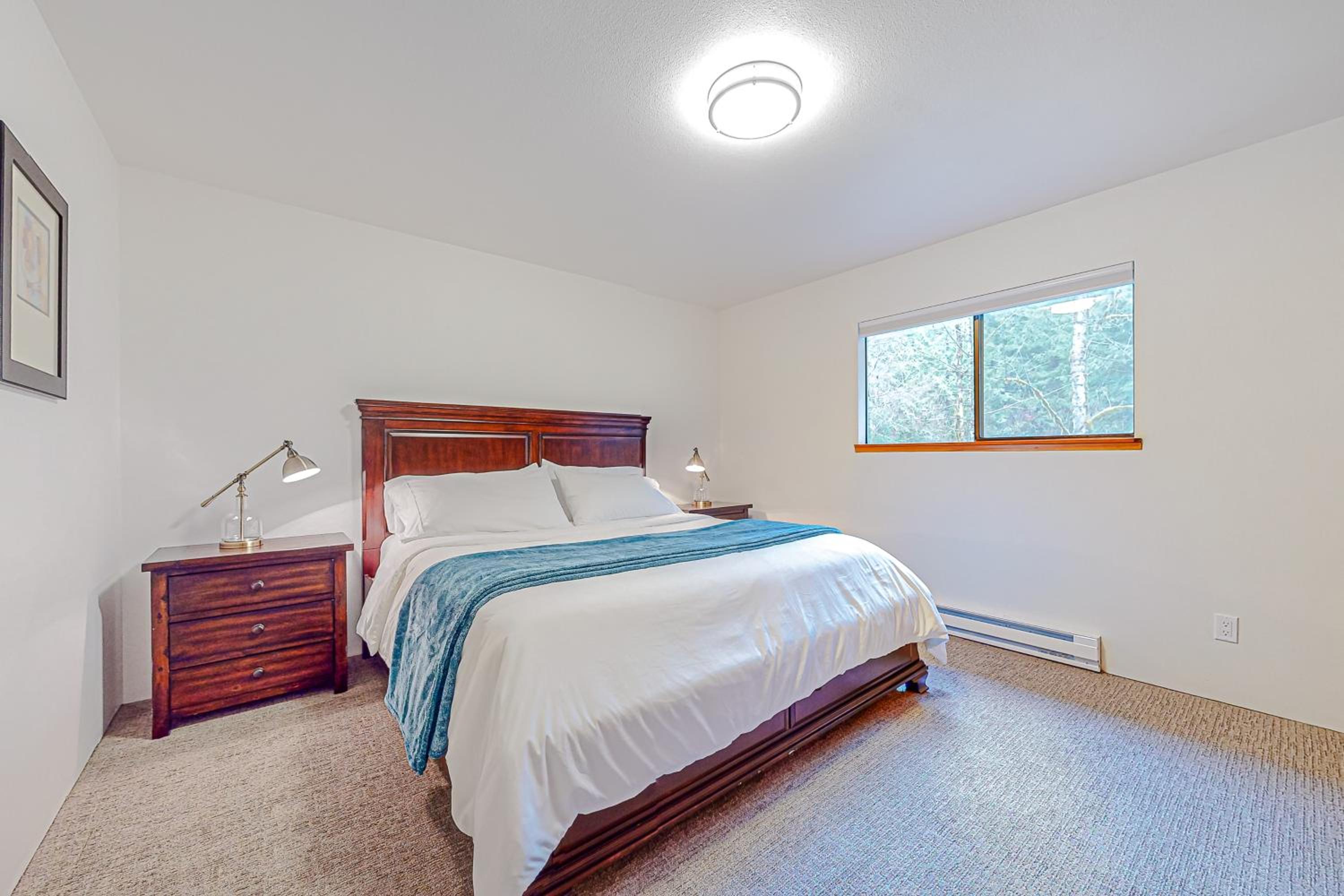 Year-Round Adventure! Glacier Getaway in Deming