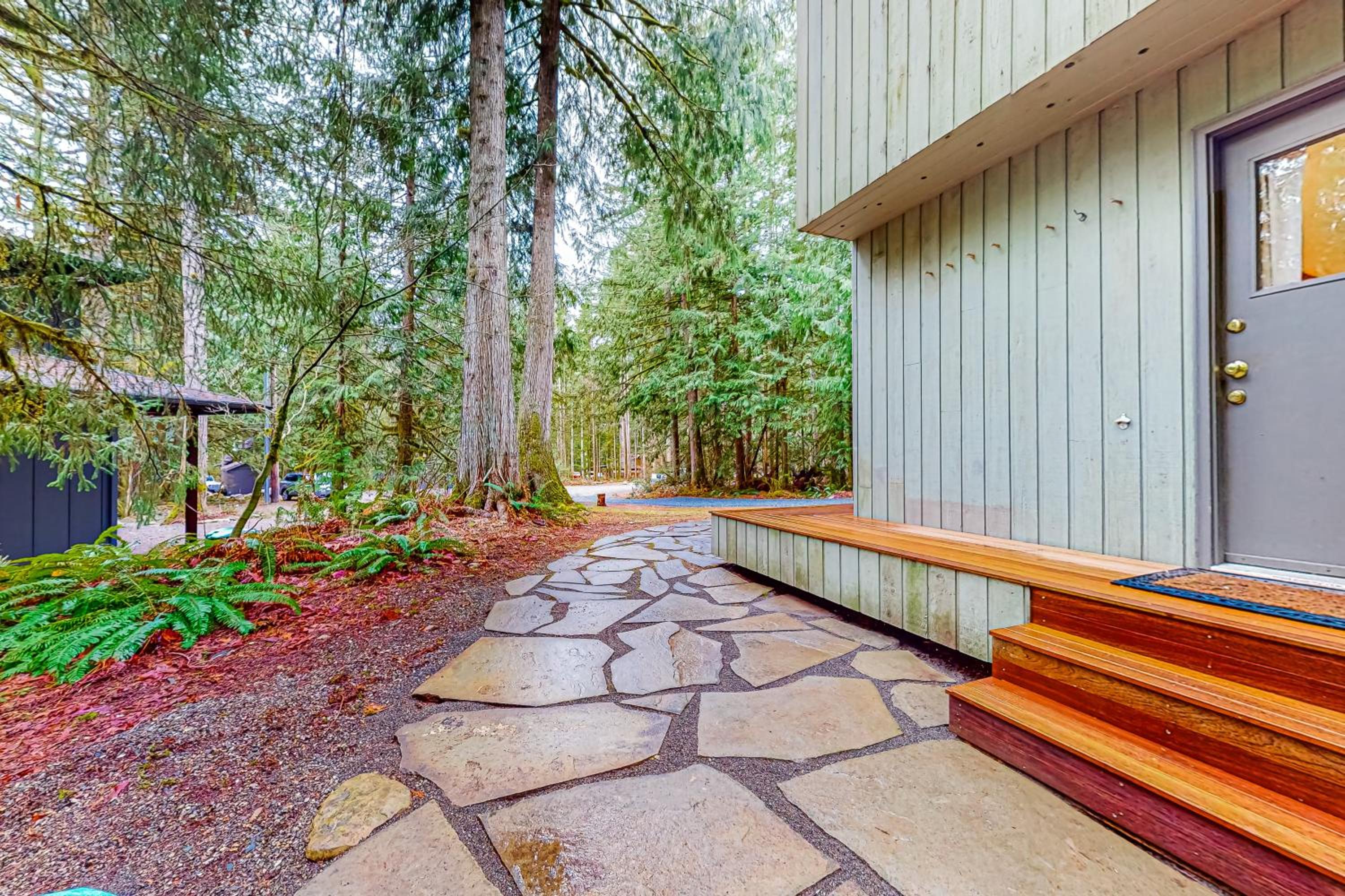 Year-Round Adventure! Glacier Getaway in Deming