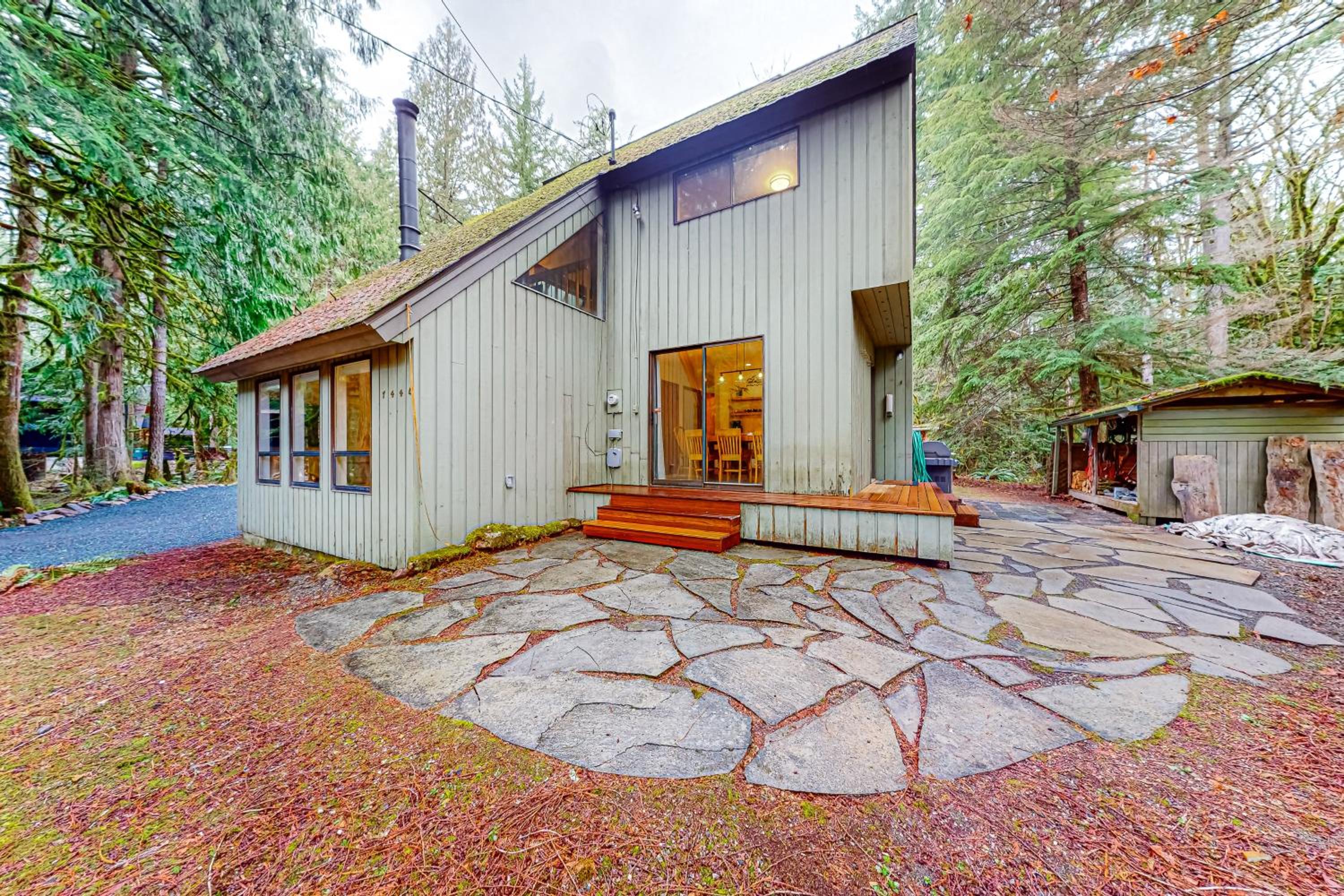 Year-Round Adventure! Glacier Getaway in Deming