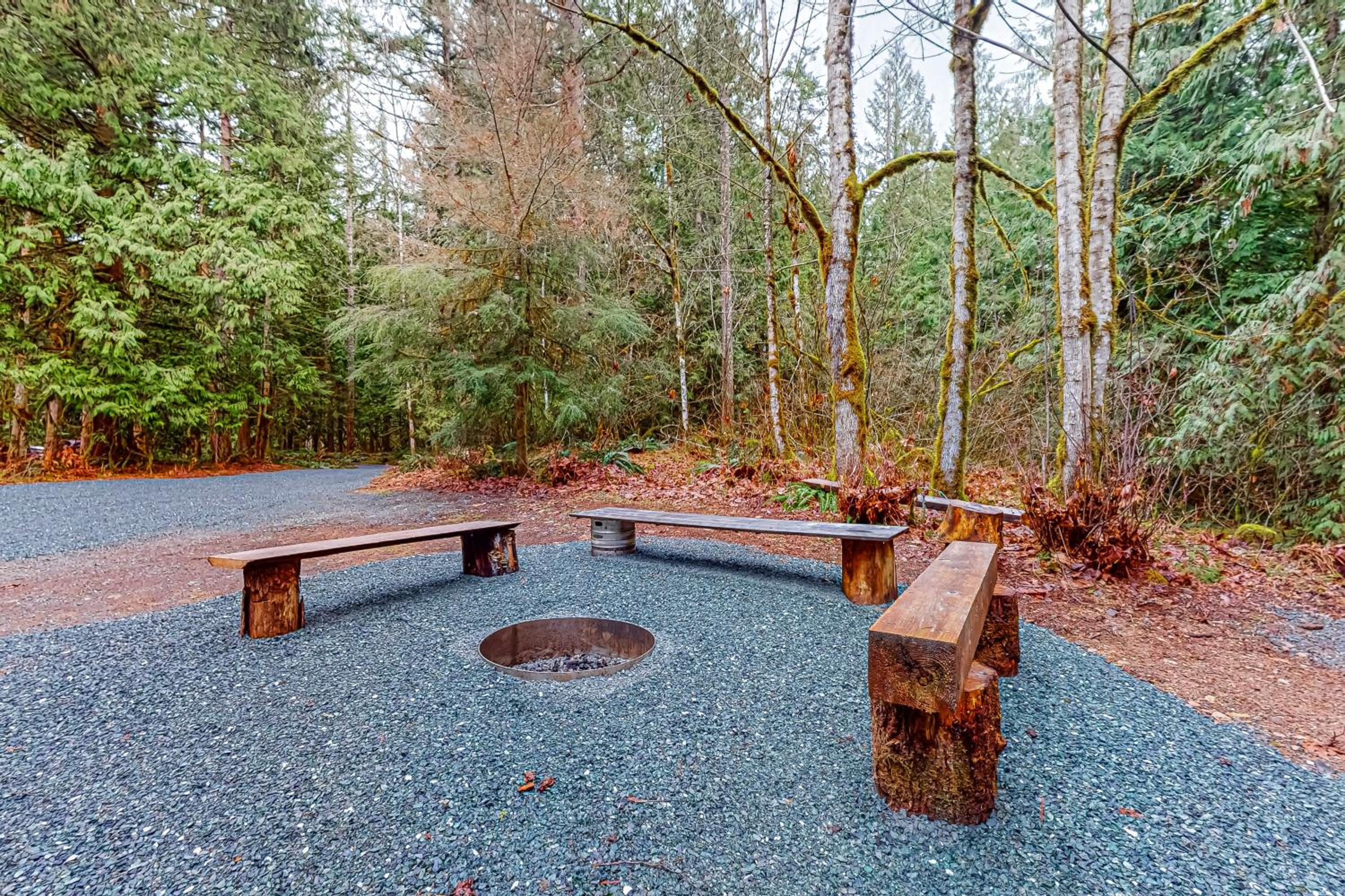 Year-Round Adventure! Glacier Getaway in Deming