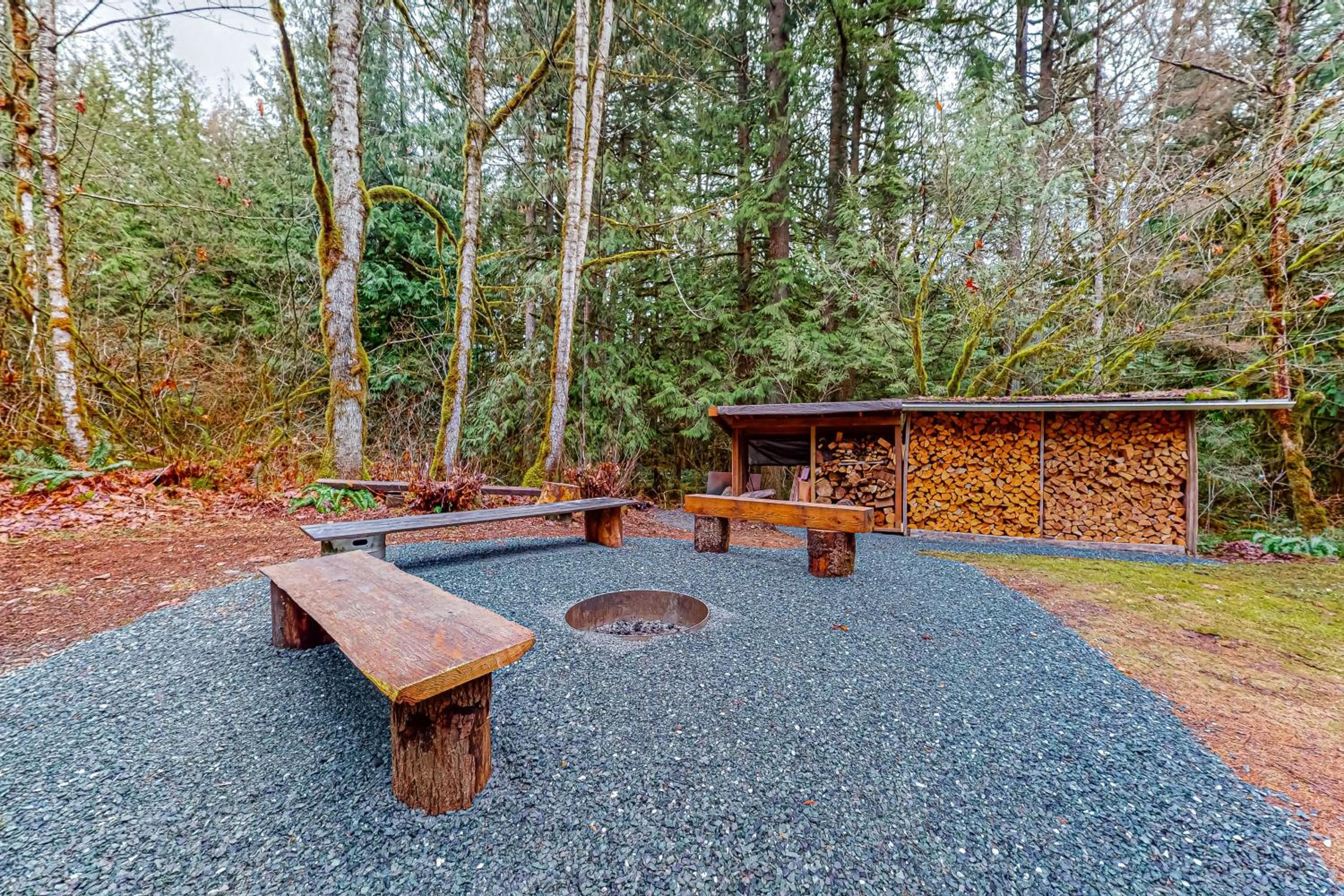 Year-Round Adventure! Glacier Getaway in Deming