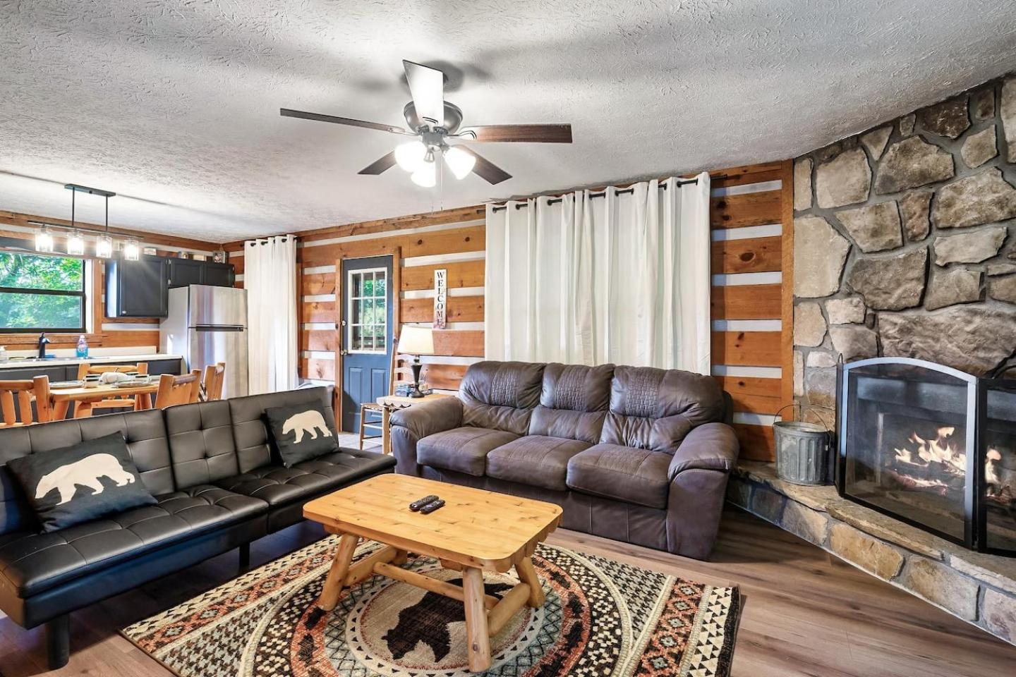 Mountain-View Smoky Cabin with Hot Tub & Fire Pit view 3