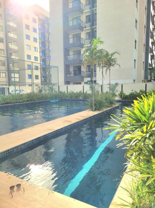 Apê em condomínio, com Piscina, ar condicionado, na melhor localização de Ilhéus