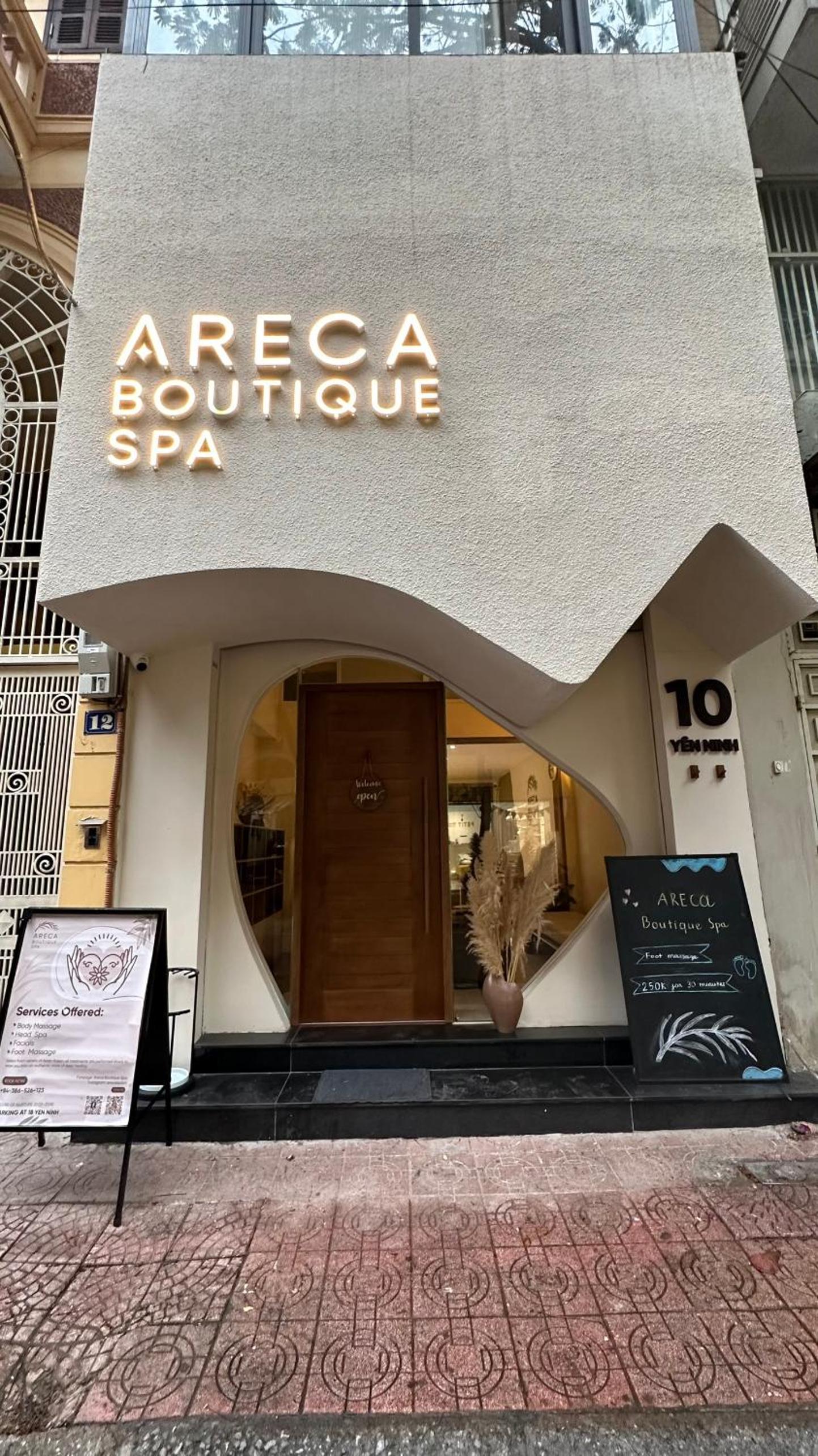 Areca Premium Homestay & Spa Ba Đình