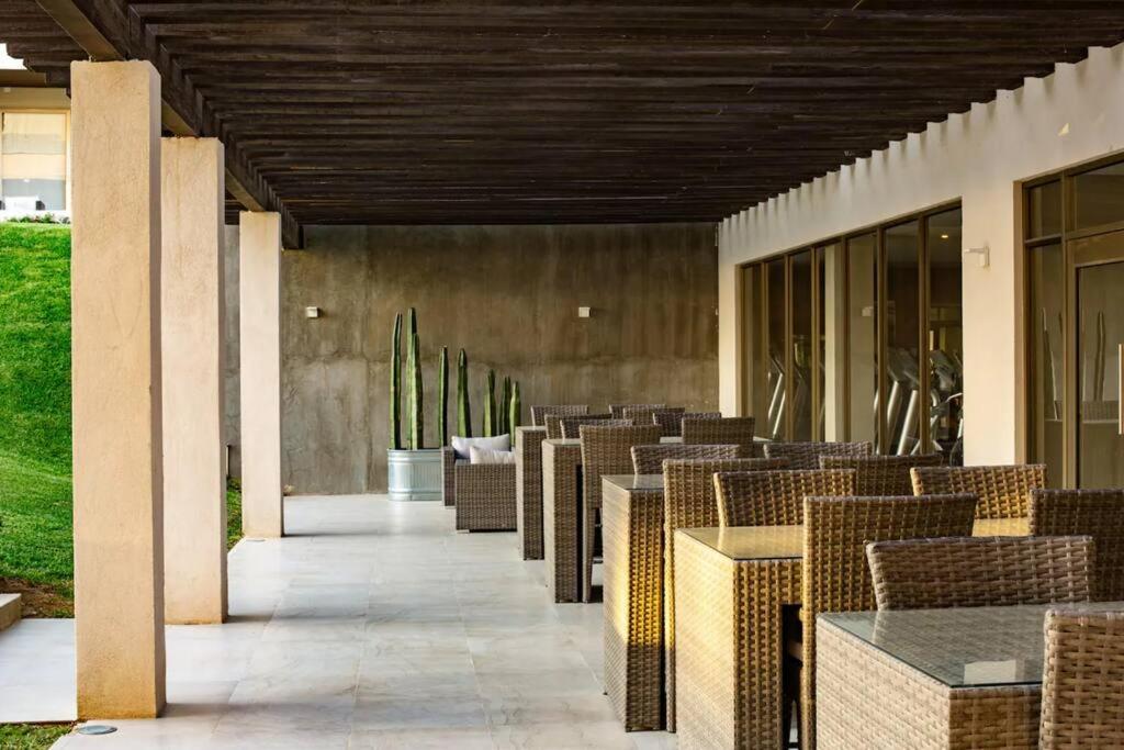 Exquisite Luxury Apartment in Enchanting Los Cabos view 5
