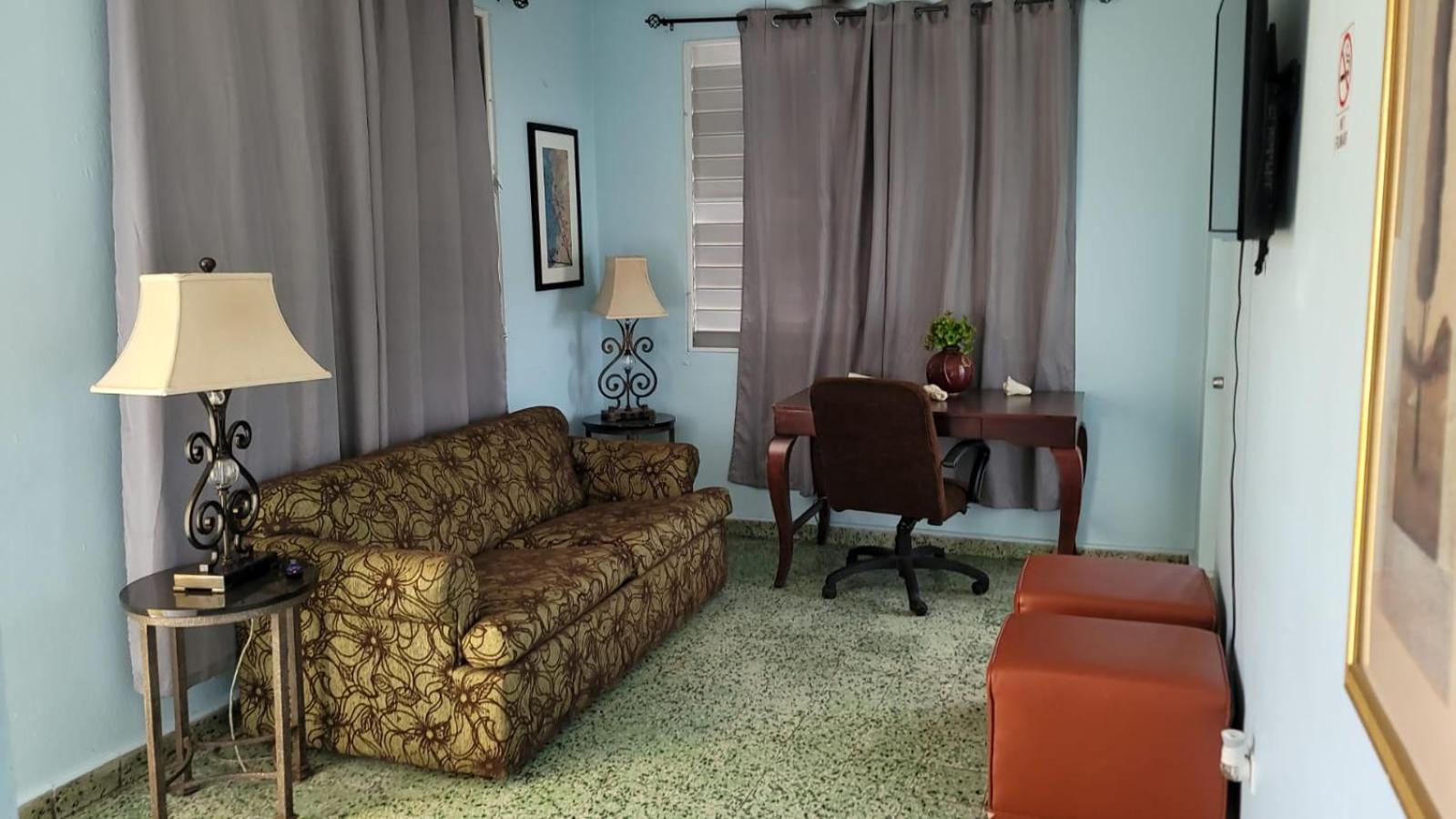 Casa Laguna Unit 6, Spacious 3BR Near Beach and Restuarants view 3