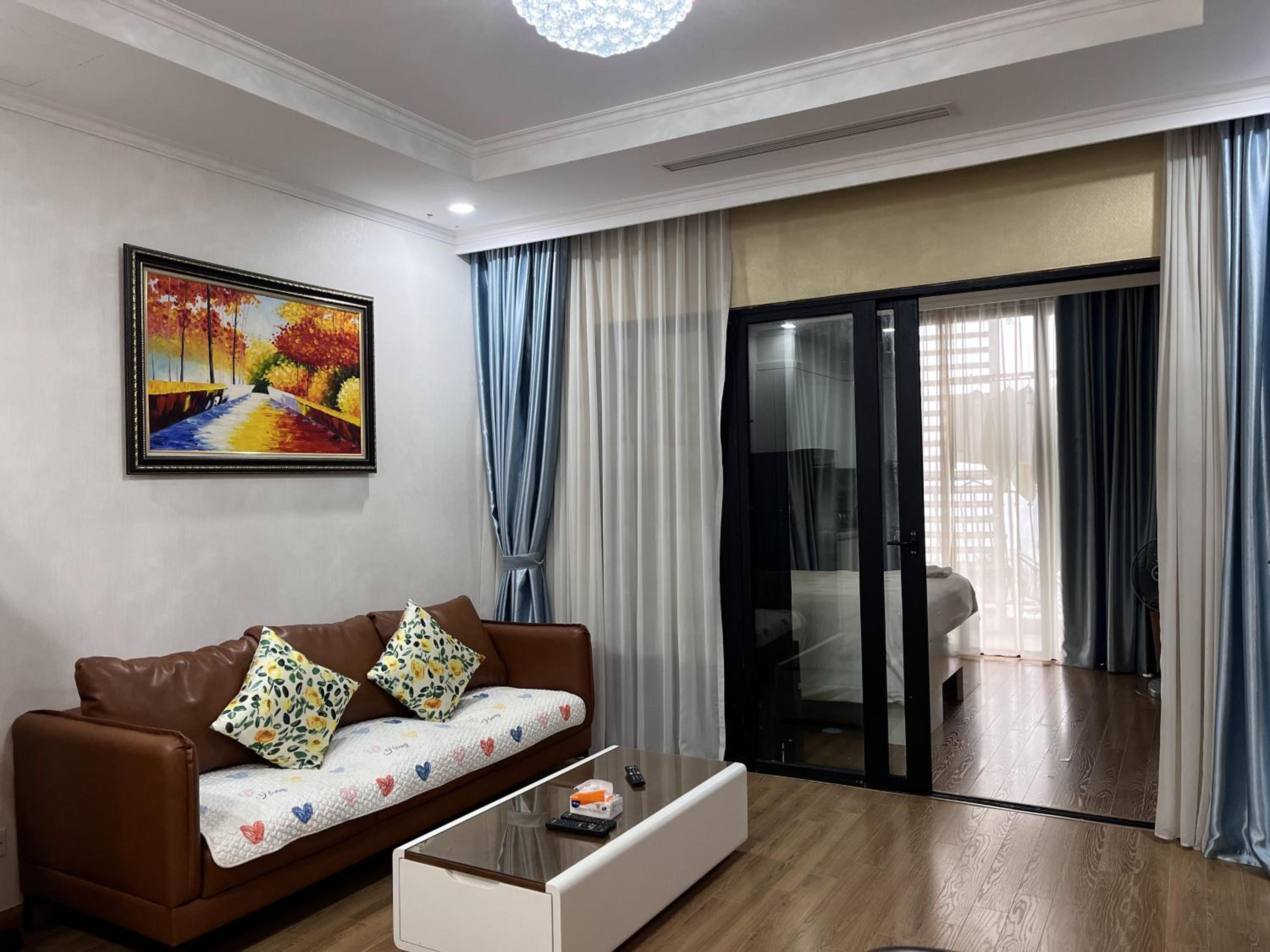 Mai-Homestay - 1 BR apartment at Vinhomes Royal City