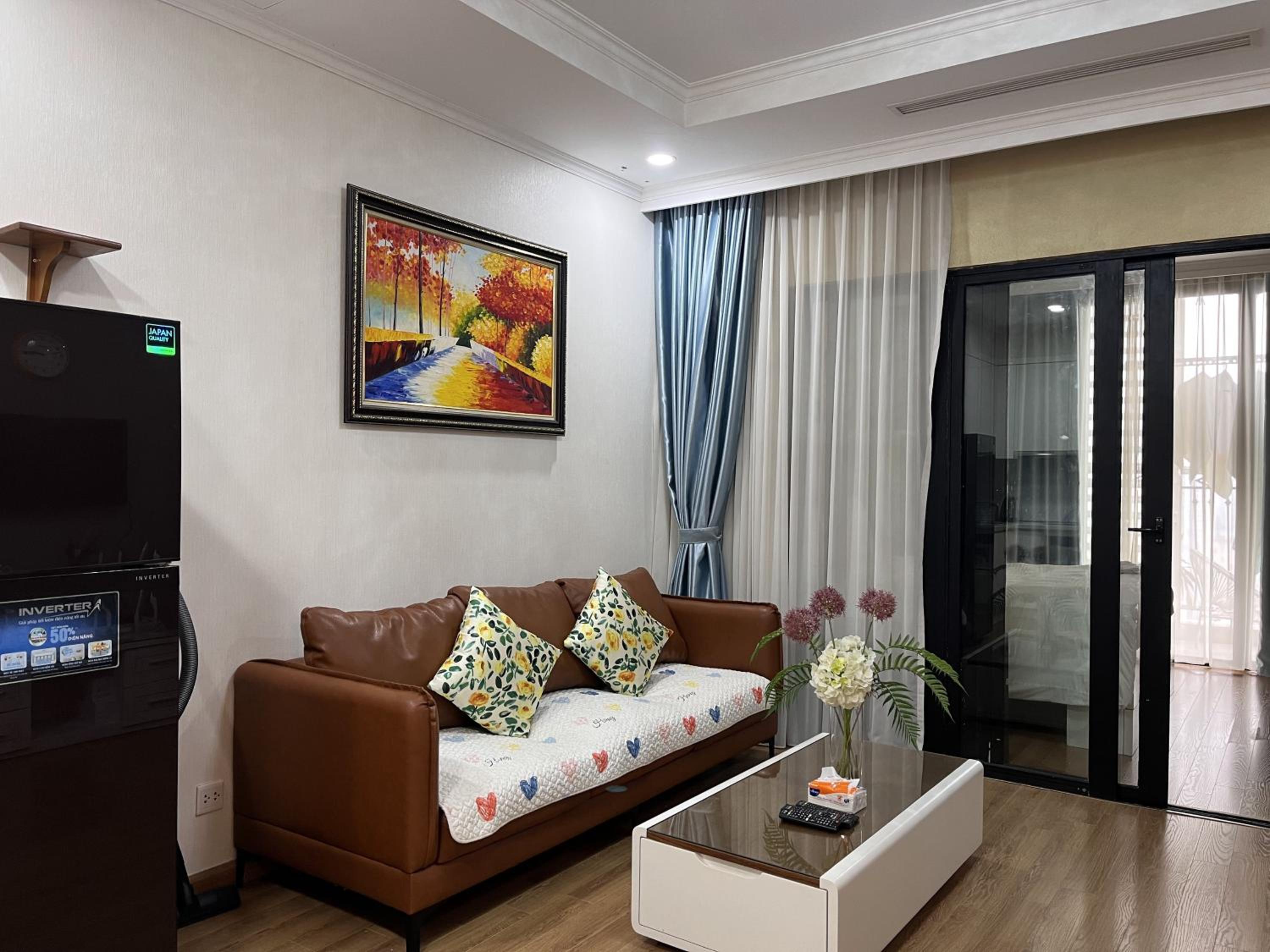 Mai-Homestay - 1 BR apartment at Vinhomes Royal City