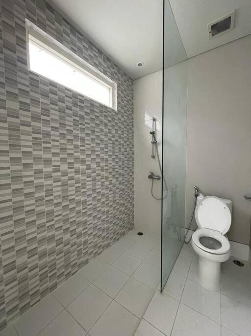 Homey 3-bedroom Villa with 100Mbps Wifi view 5
