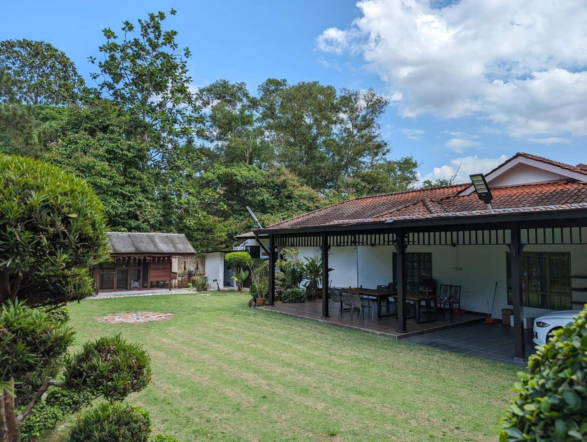 D’Garden Cottage with big field photo 2