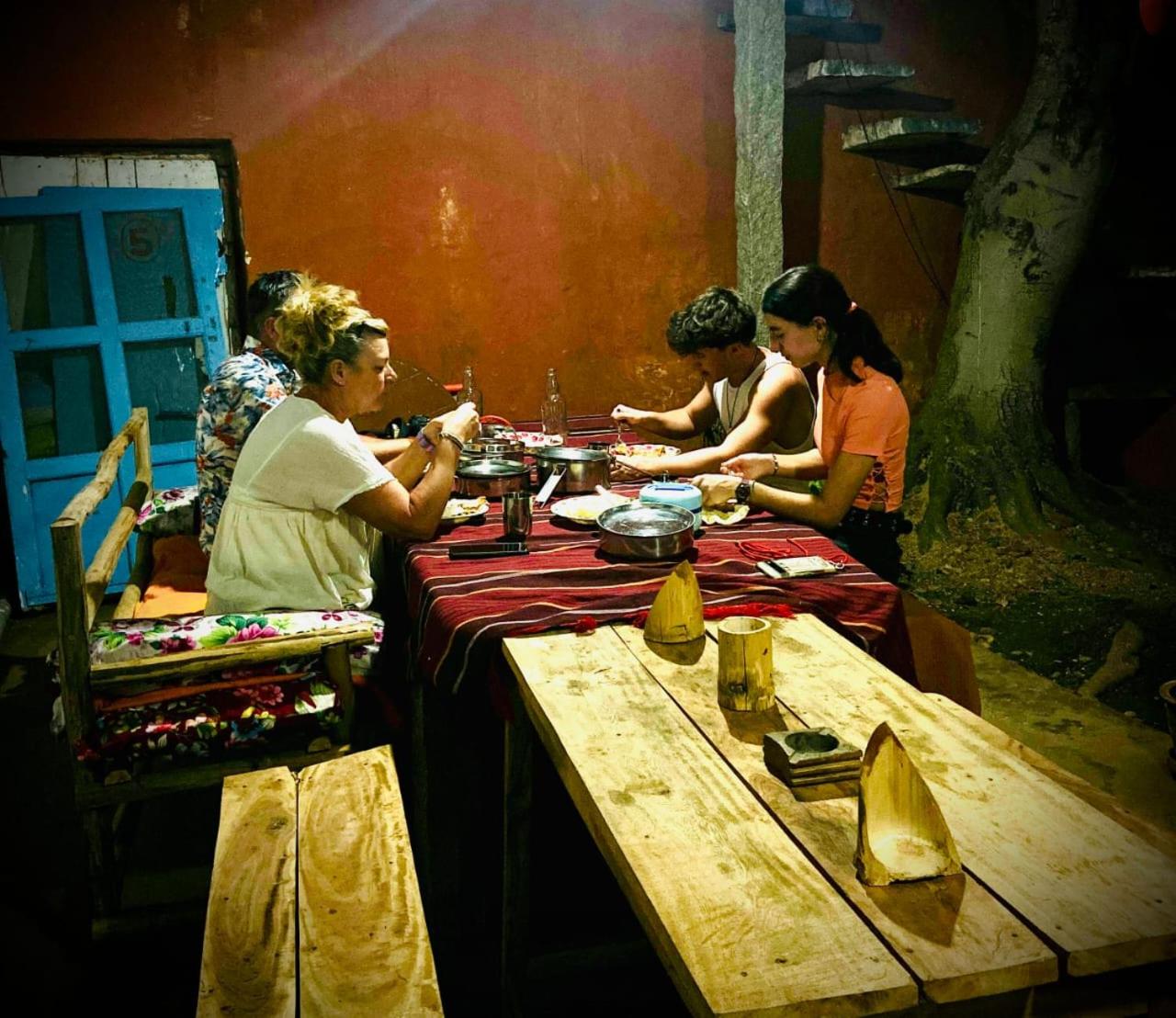 Peshagar Guest House