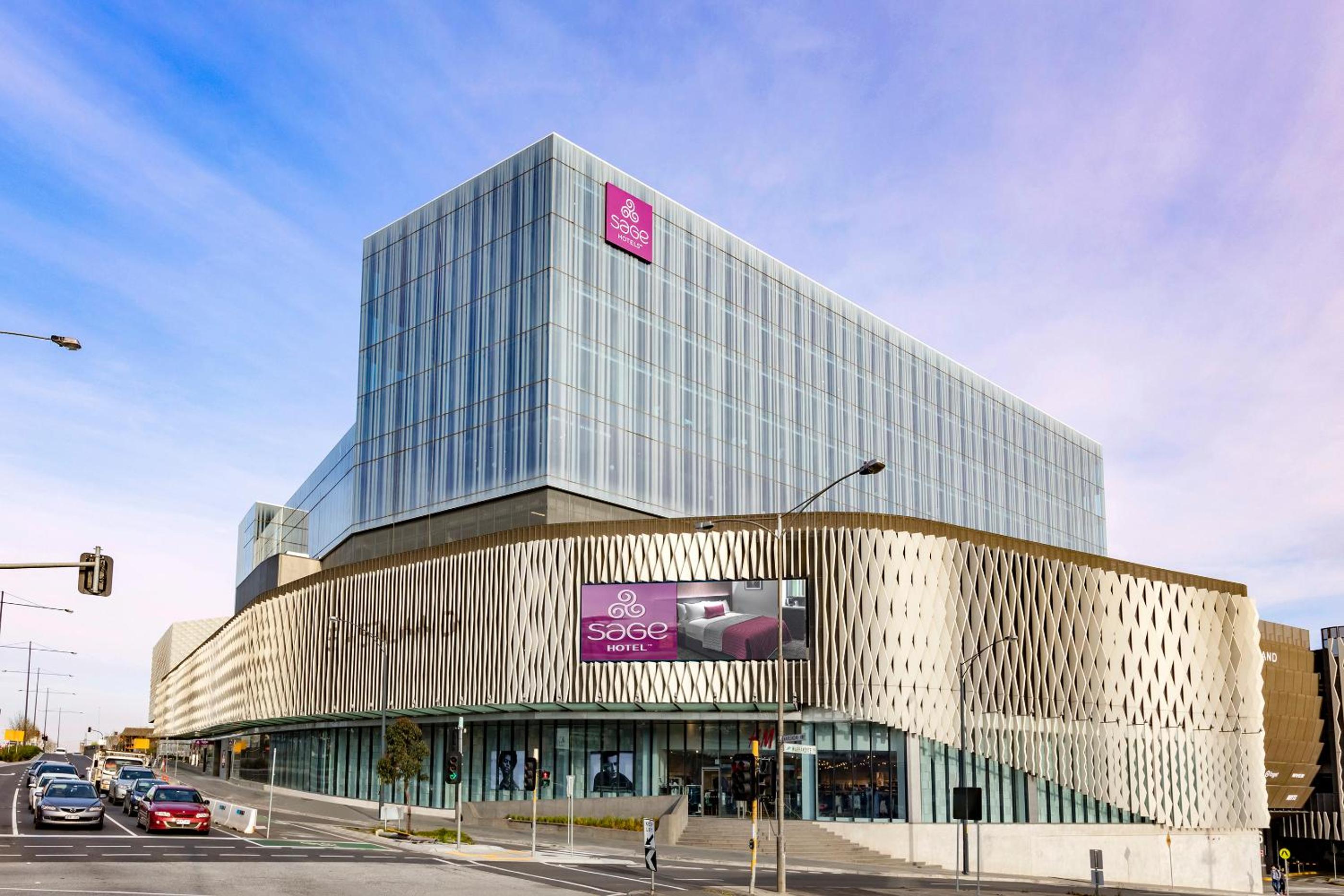 Hotel Sage Melbourne Ringwood - Image 1