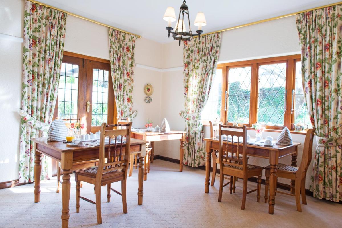 Knightsbury Guest House