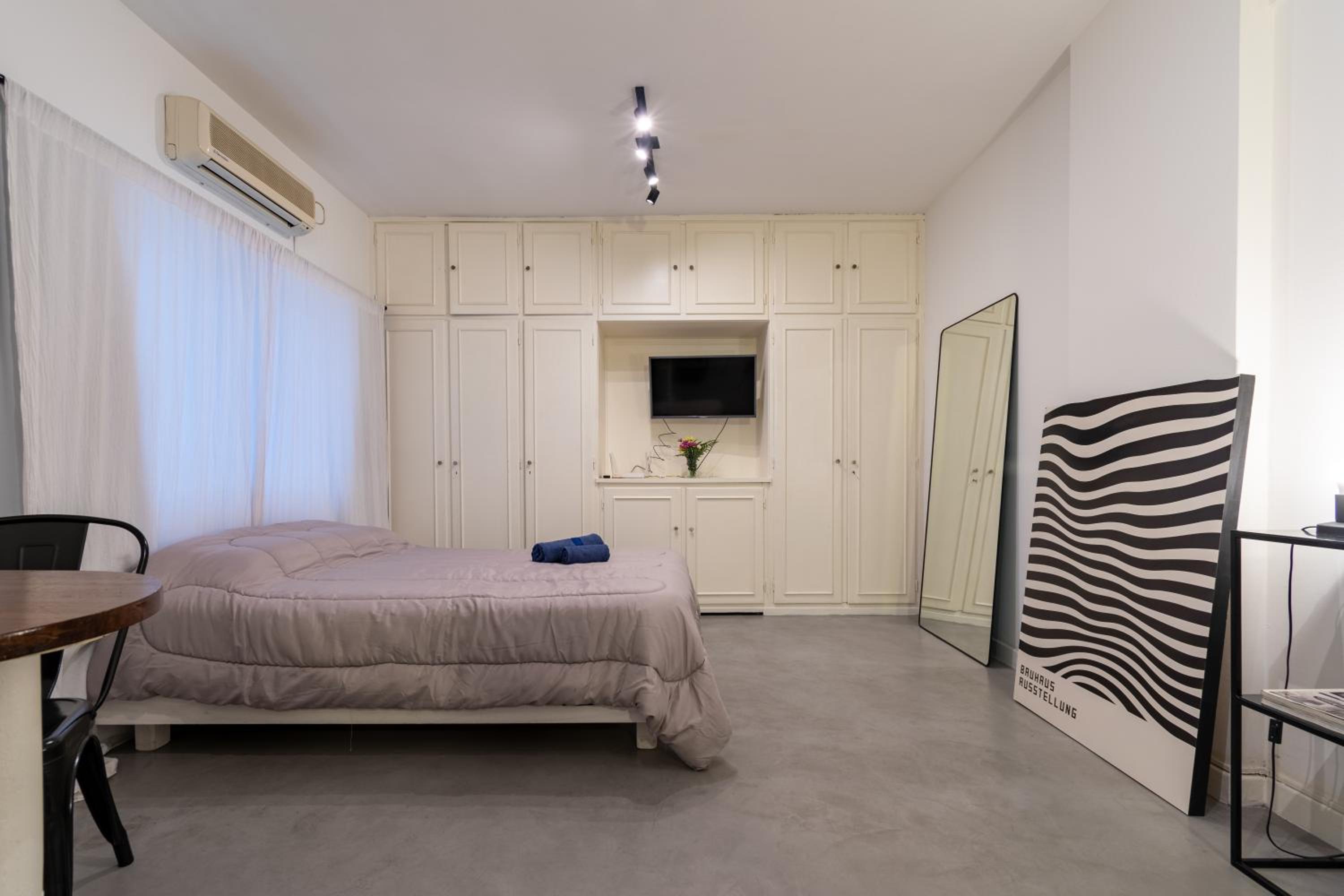 Apartamento zona Embajada USA - Plaza Italia by Debarrio Aparts