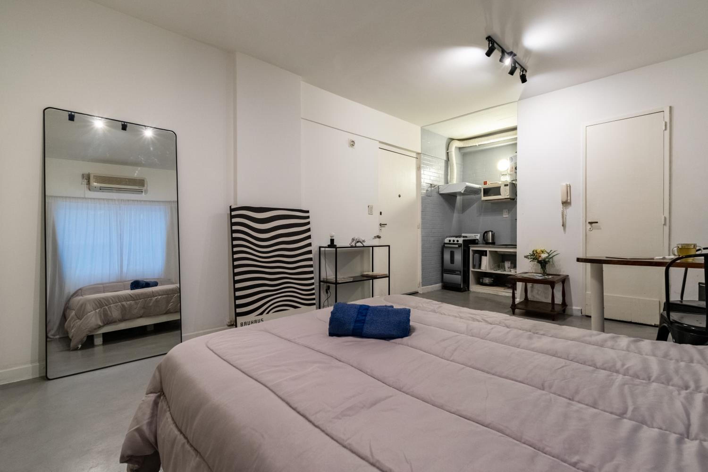 Apartamento zona Embajada USA - Plaza Italia by Debarrio Aparts