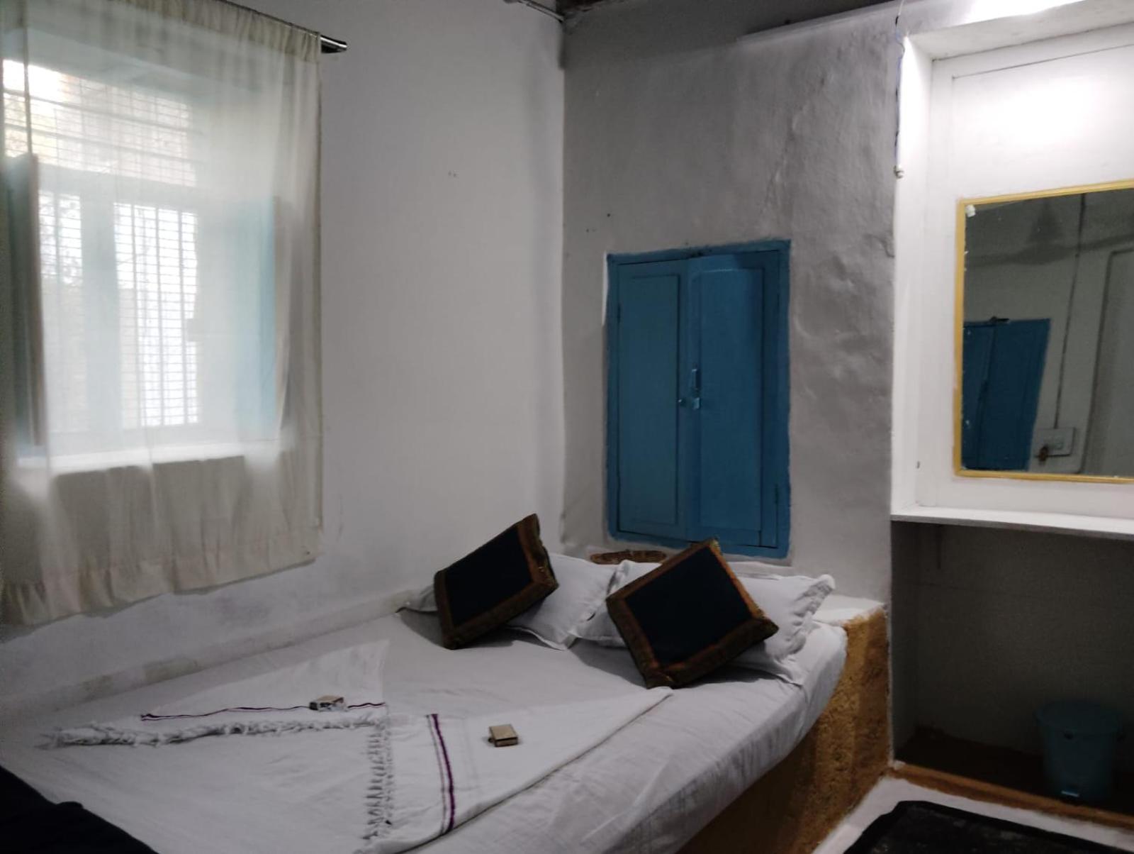 Peshagar Guest House