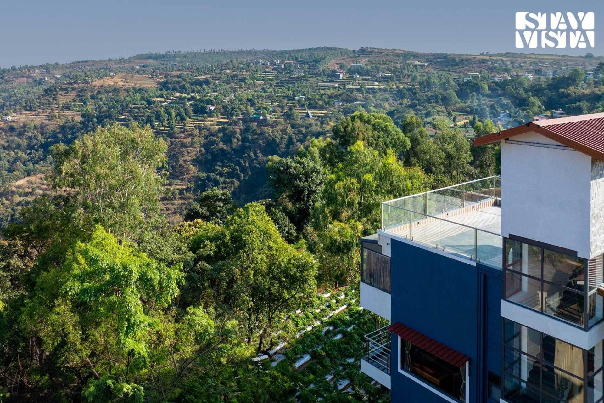 StayVista's Sunflower Villa - Mountain-View Retreat with Pool & Games Room view 3
