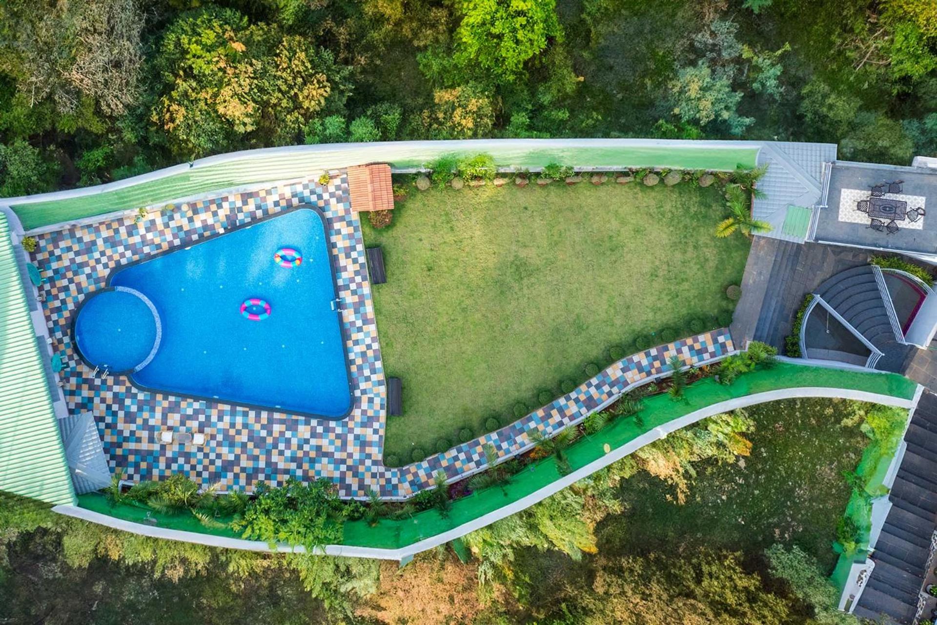 StayVista at Tree House - Shrimant Wada Royal Stay view 3