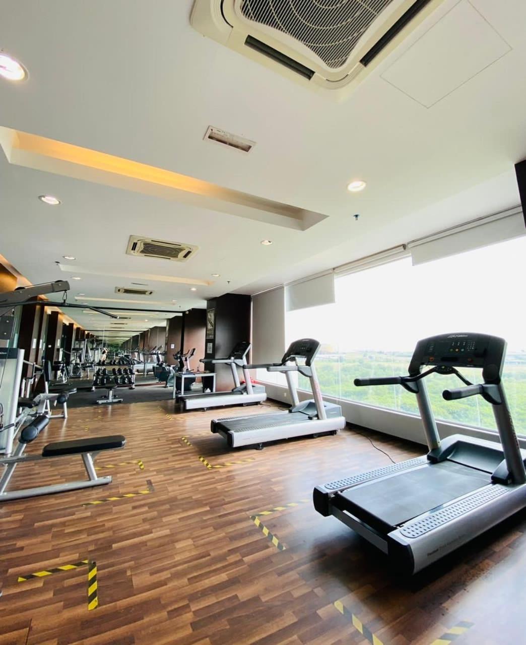 LuxuryFamilySuite6-9Pax-JonkerStreet-CityTown photo 3