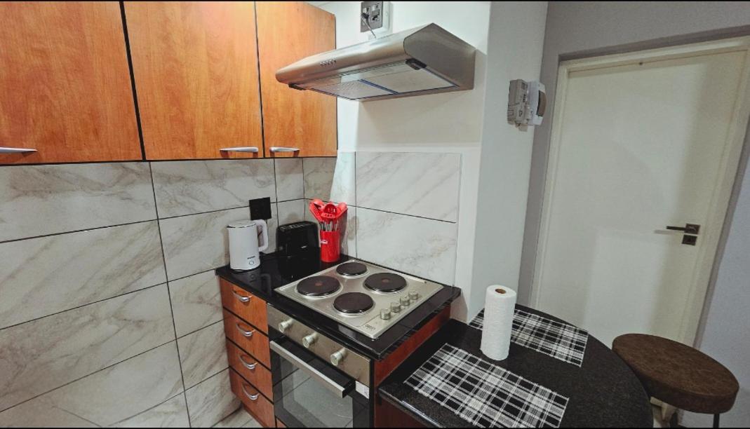 Bryanston Guest Cottage