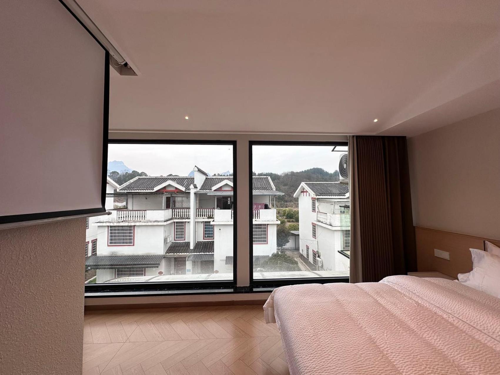 Flower Whisperer Homestay Tianmenshan Store free airport and station pick-up