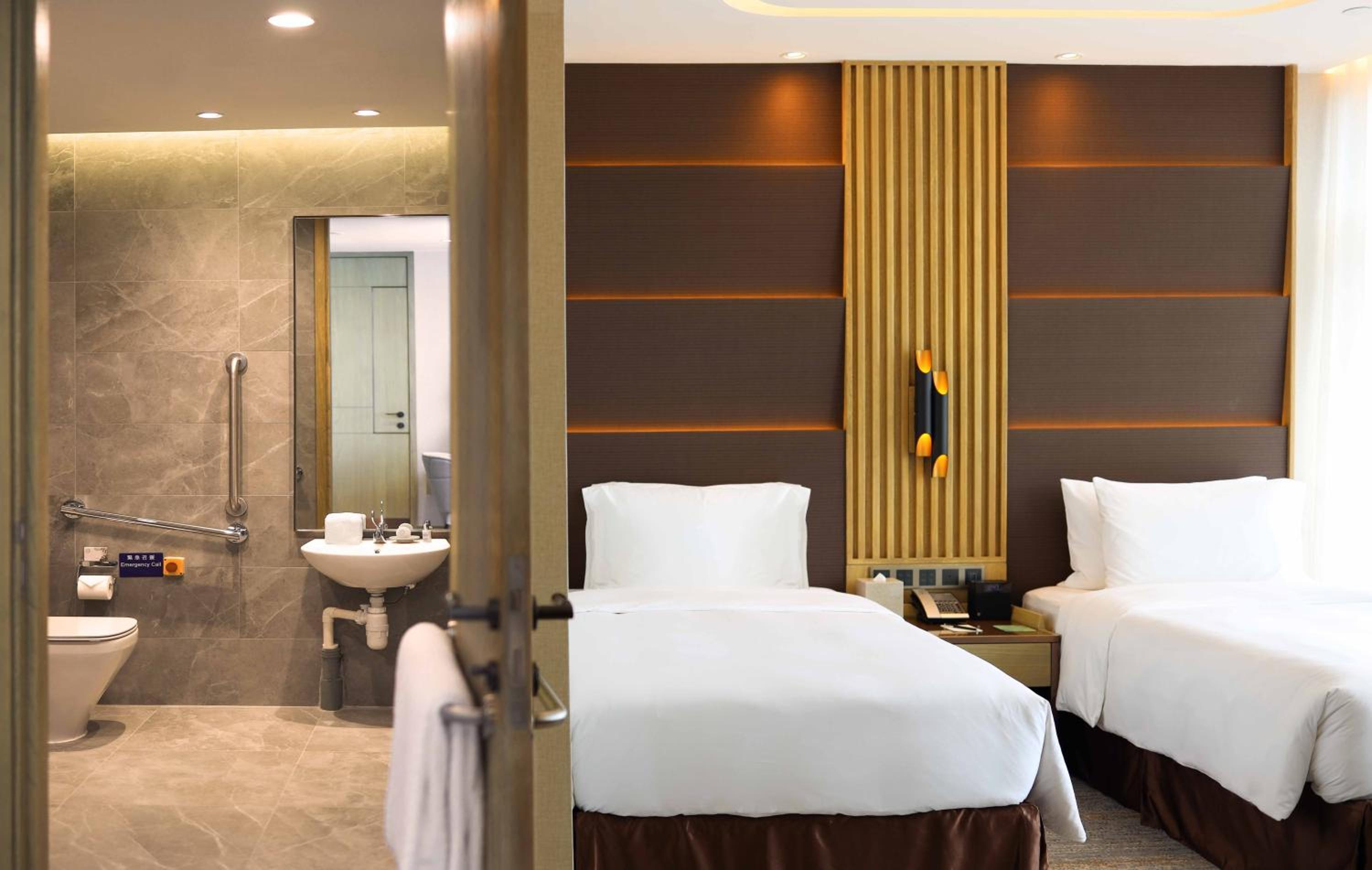Oasis Aurum 181 Hotel