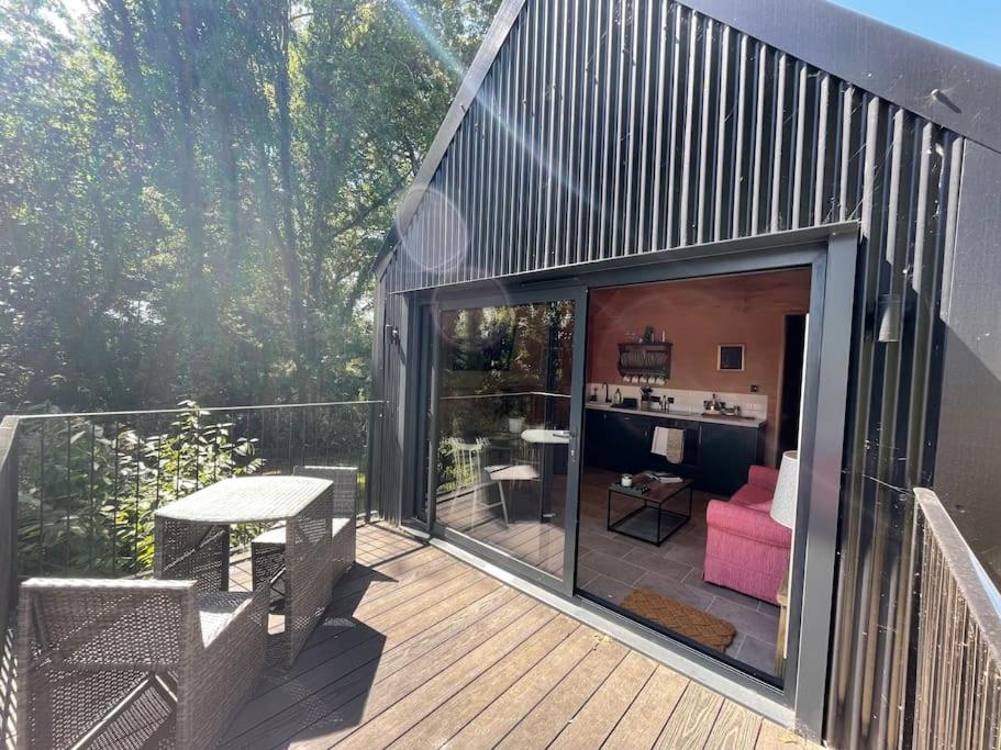 Cabin with a spectacular outlook view 3