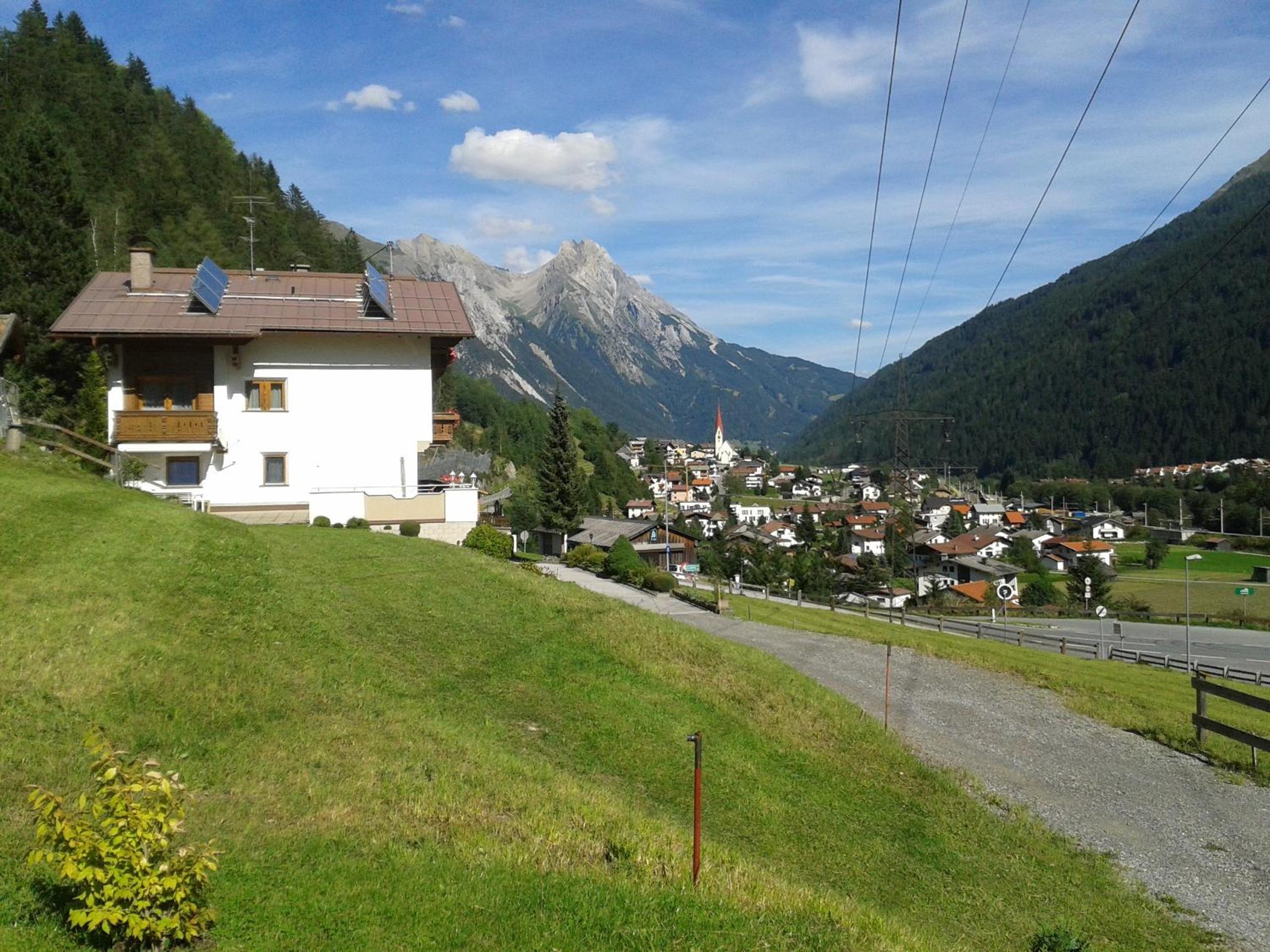 Photo 32