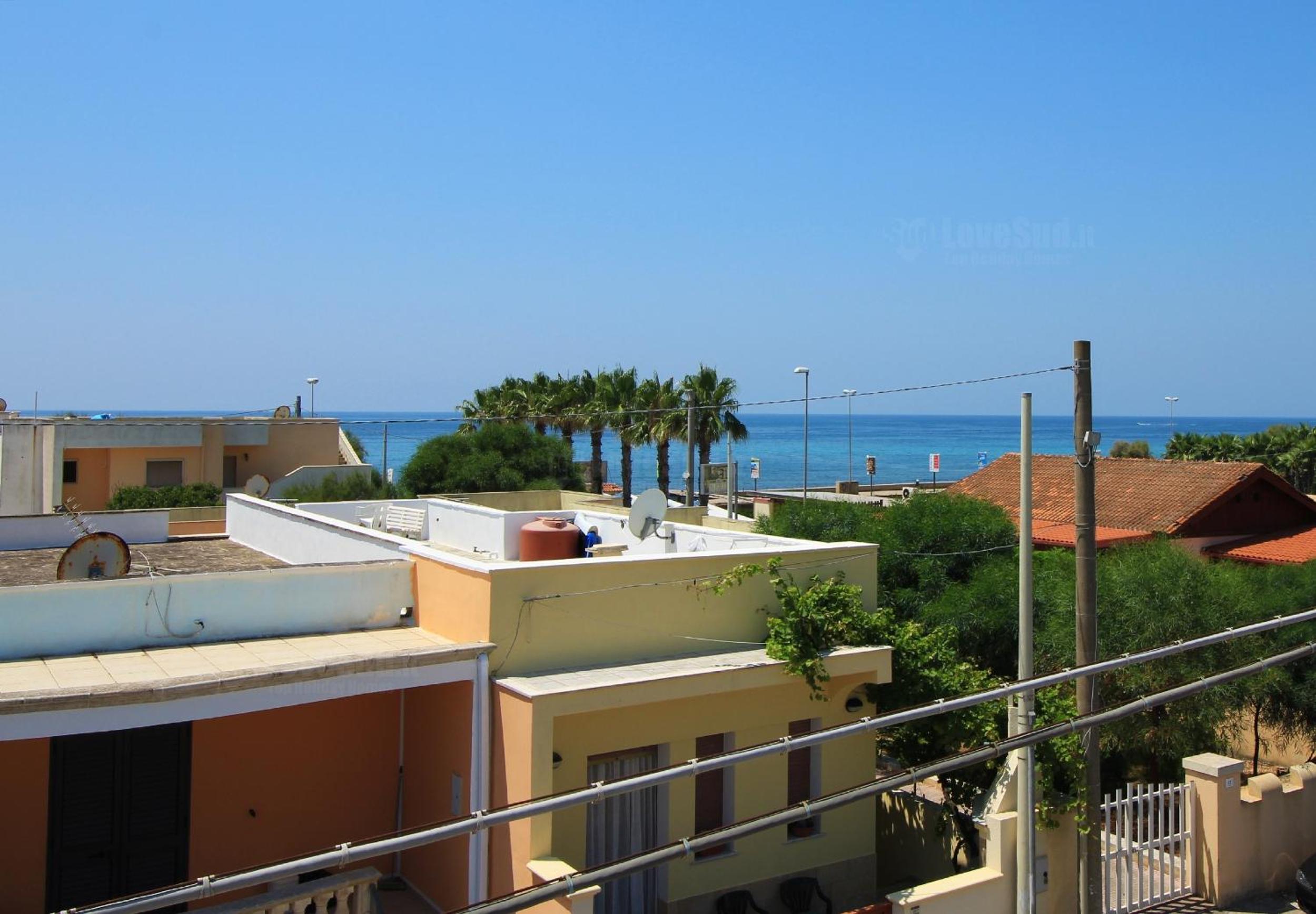 Marea Casa Spiaggia by LoveSud view 2