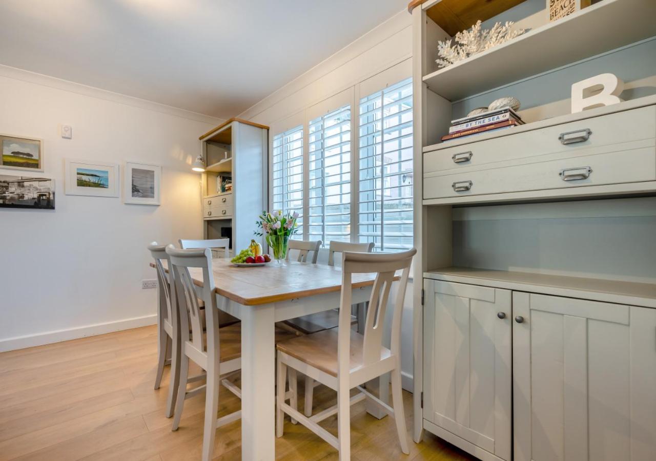3 Bed in Padstow oc-p00165