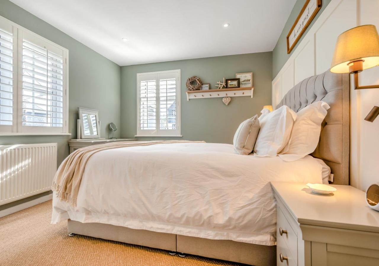 3 Bed in Padstow oc-p00165
