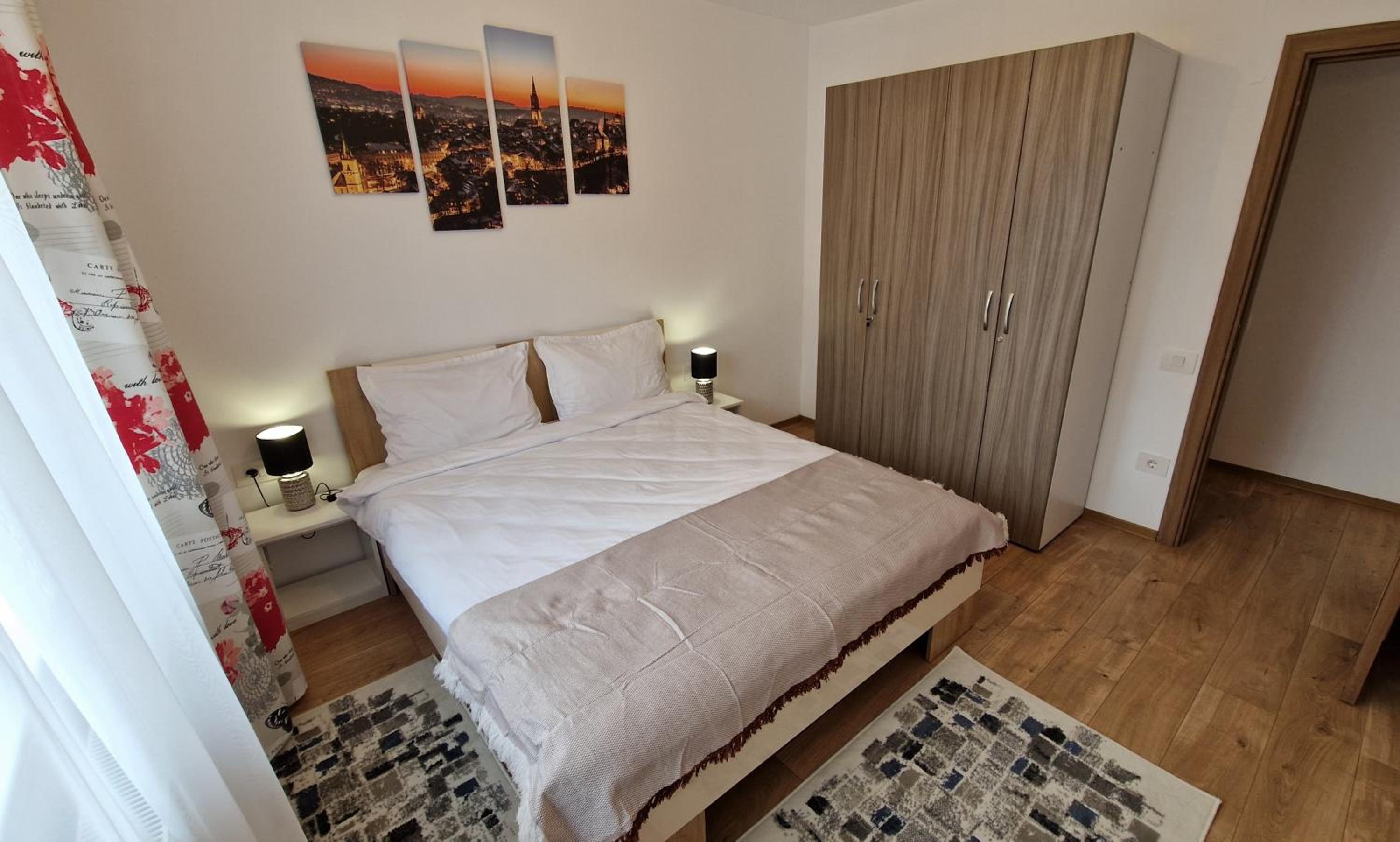 Ap CALAS , No2 2A, Free Parking view 5
