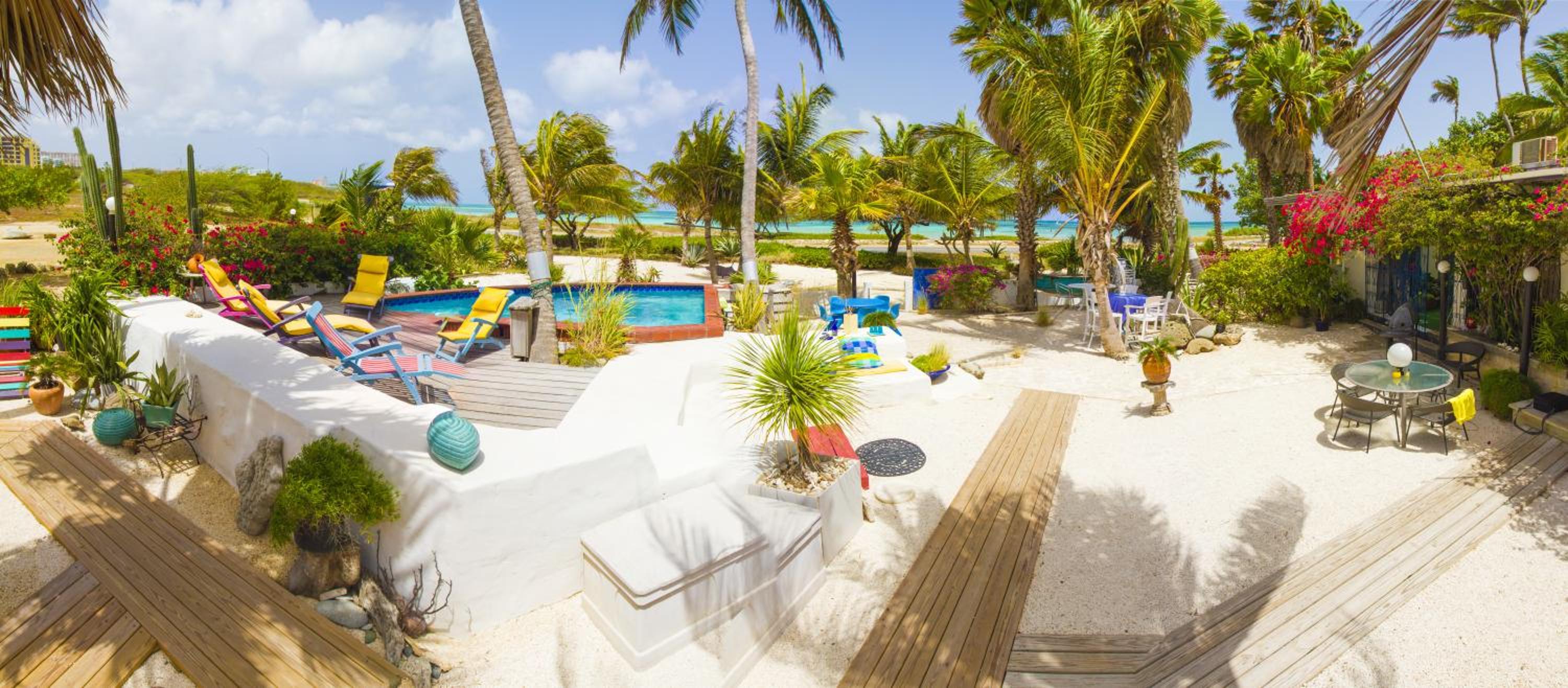 Beach House Aruba Apartments