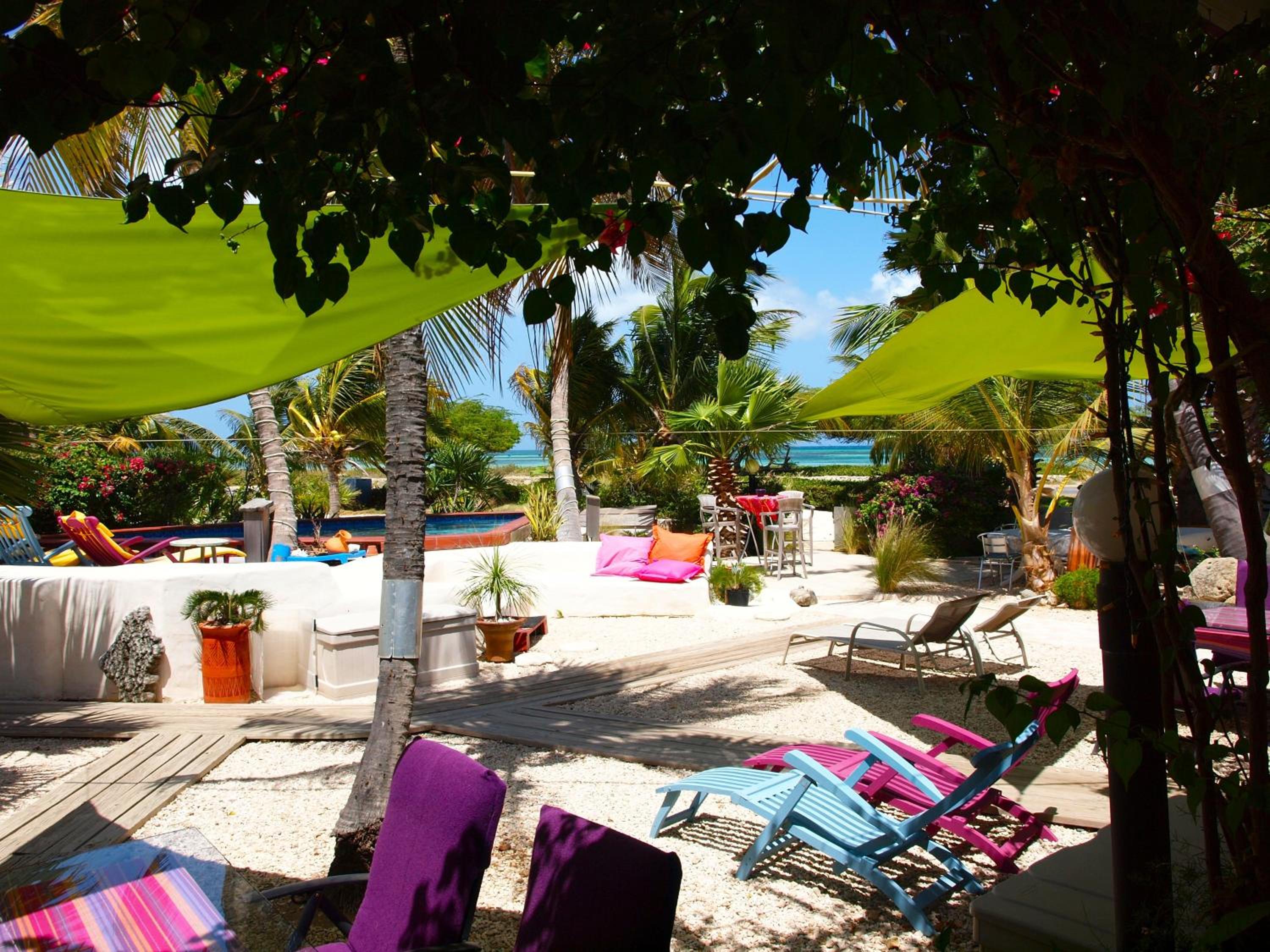 Beach House Aruba Apartments