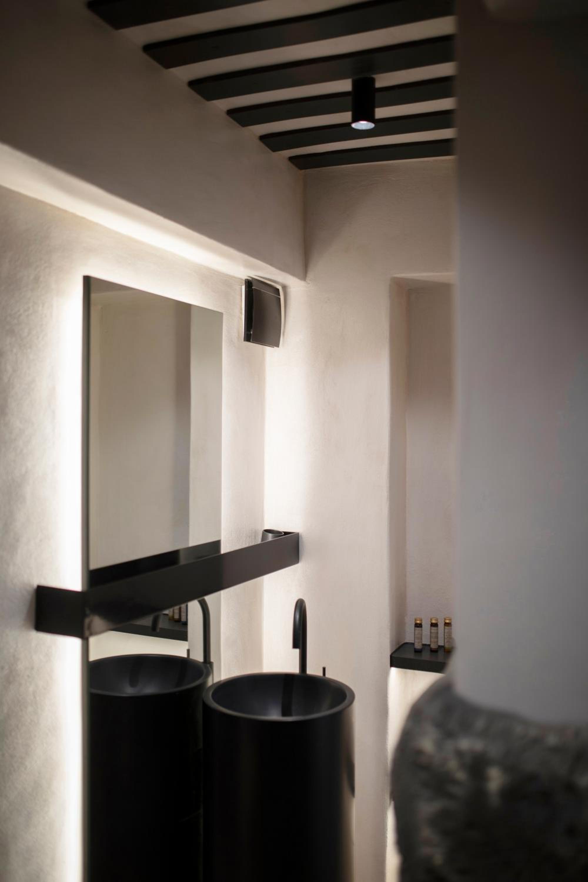 ArmonOia Suites
