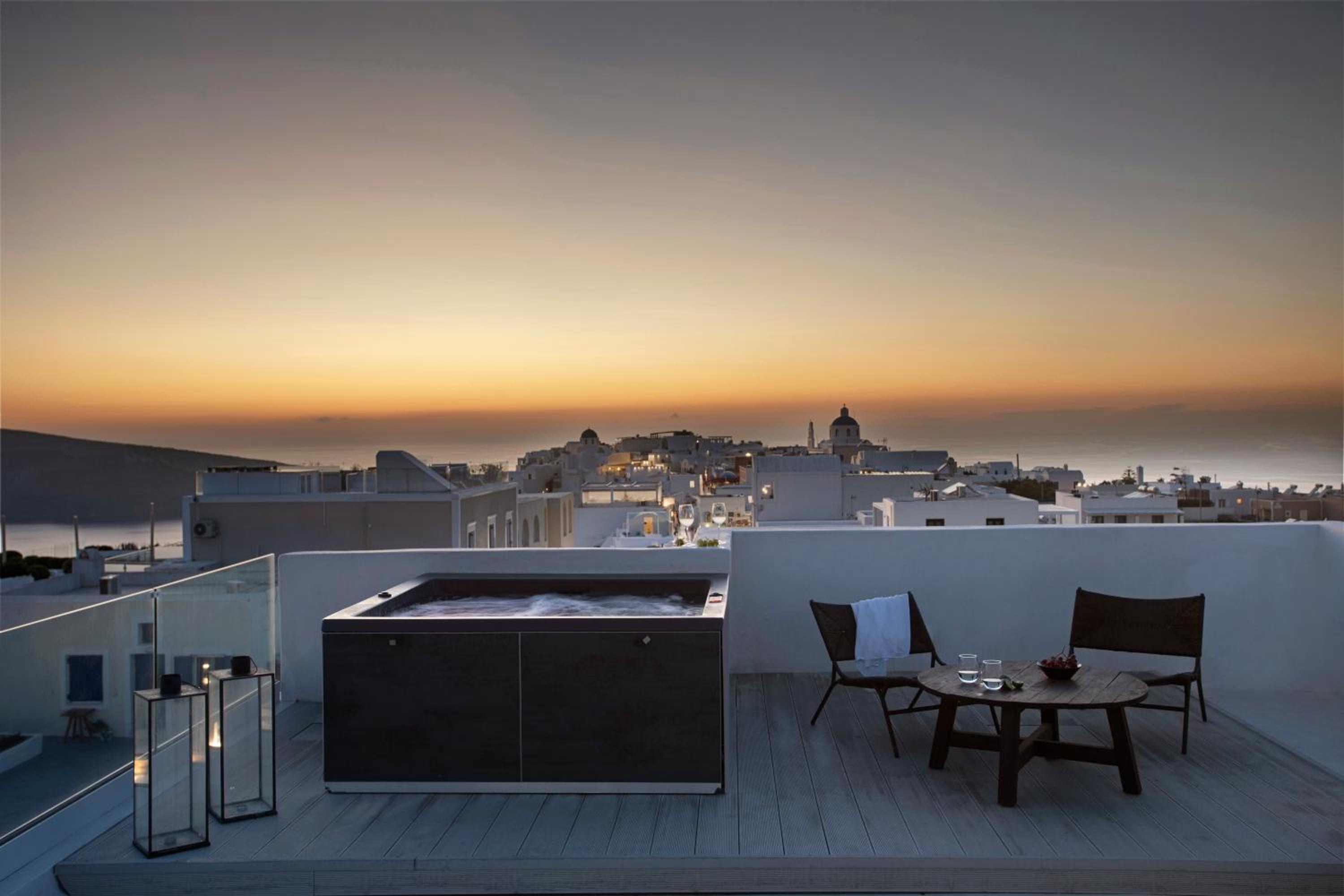 ArmonOia Suites