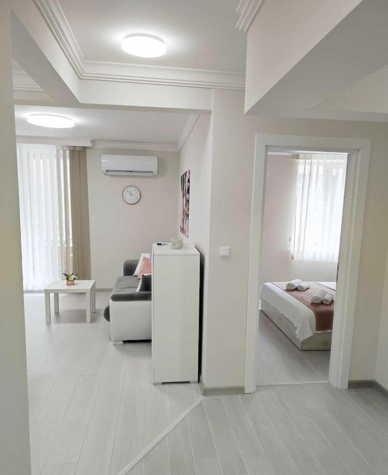 DiP HOME APARTMENTS