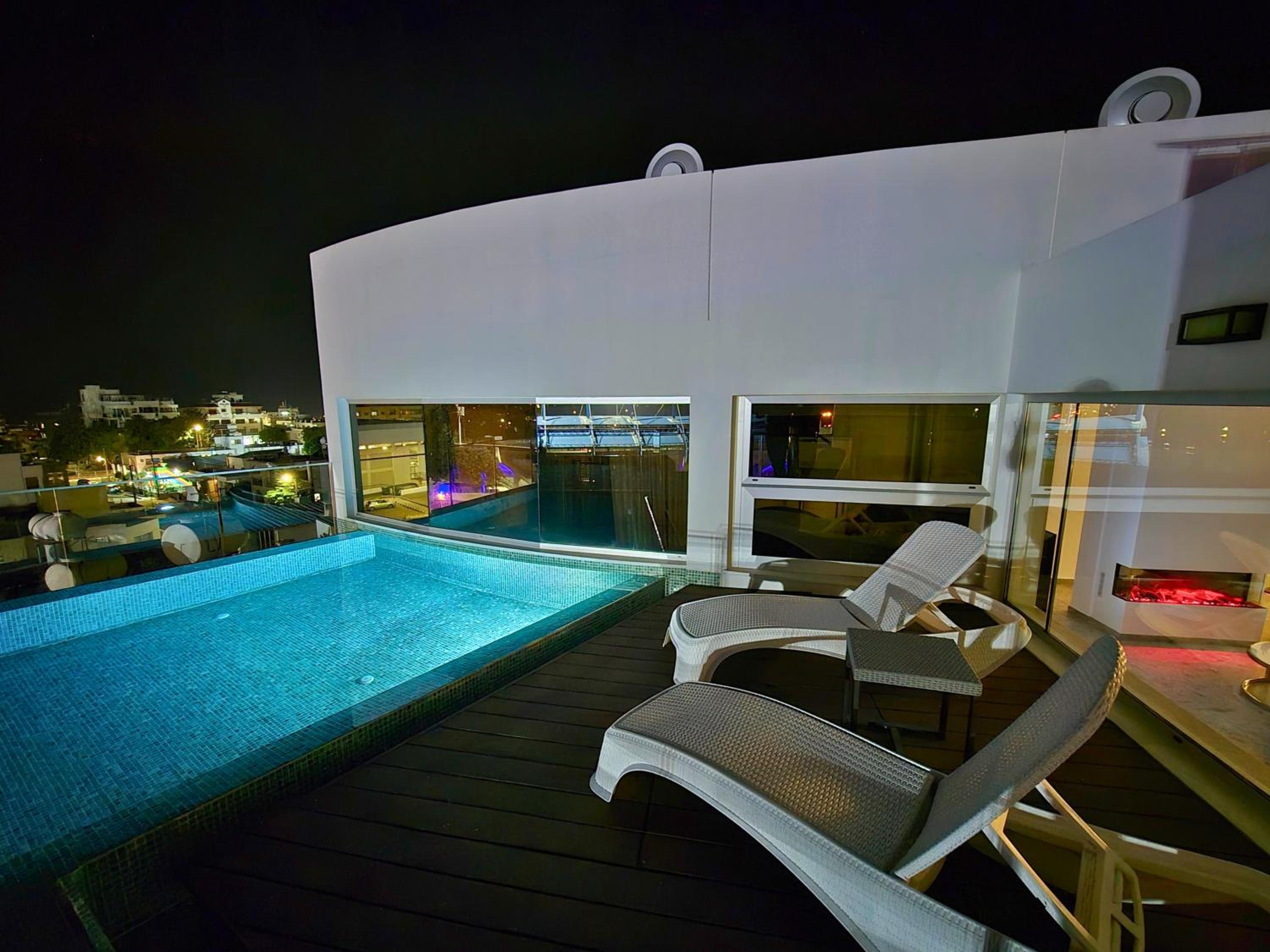 Mykonos Suite