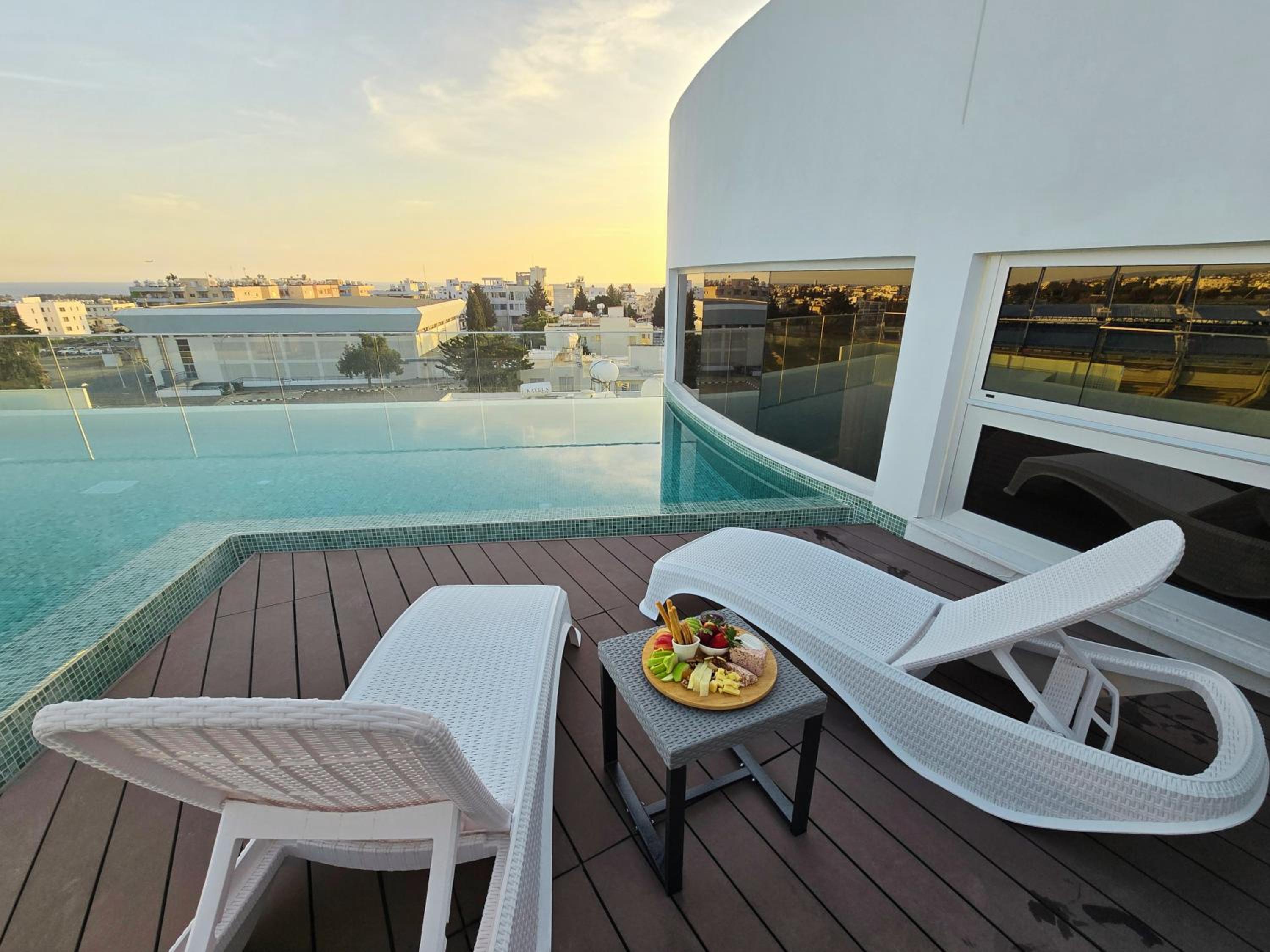 Mykonos Suite