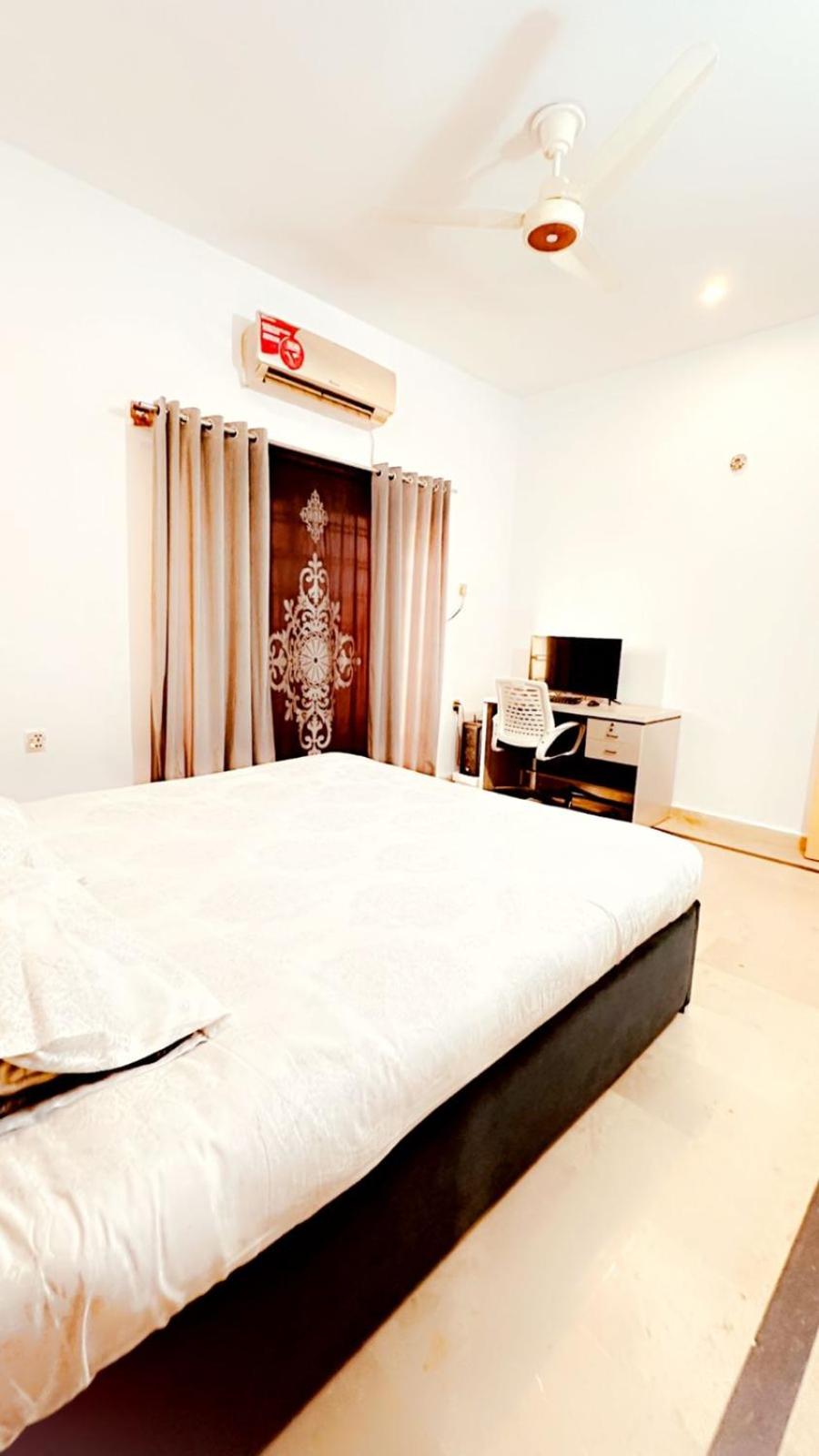 QueensLand villa near Islamabad airport & motorway view 4