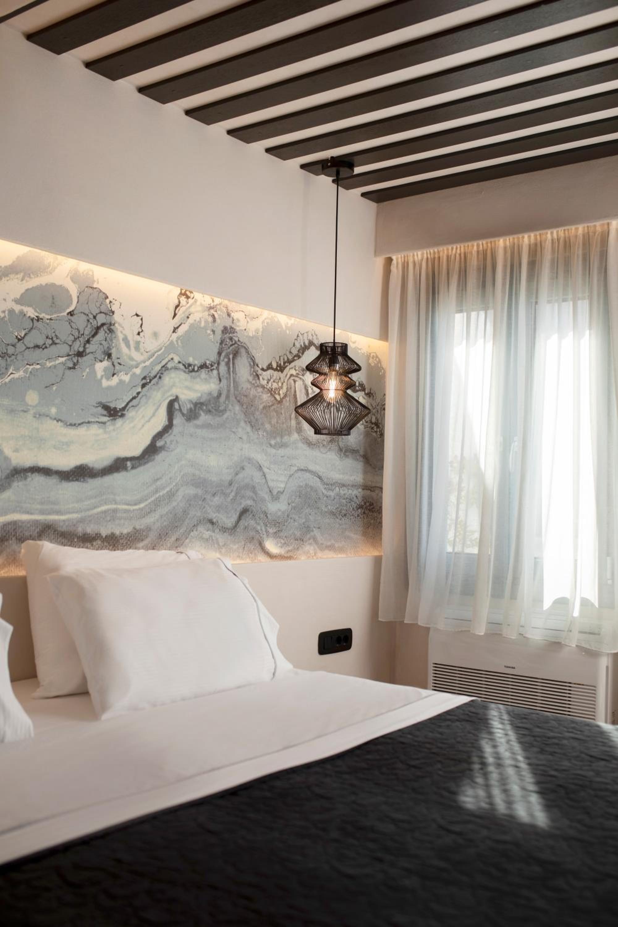ArmonOia Suites