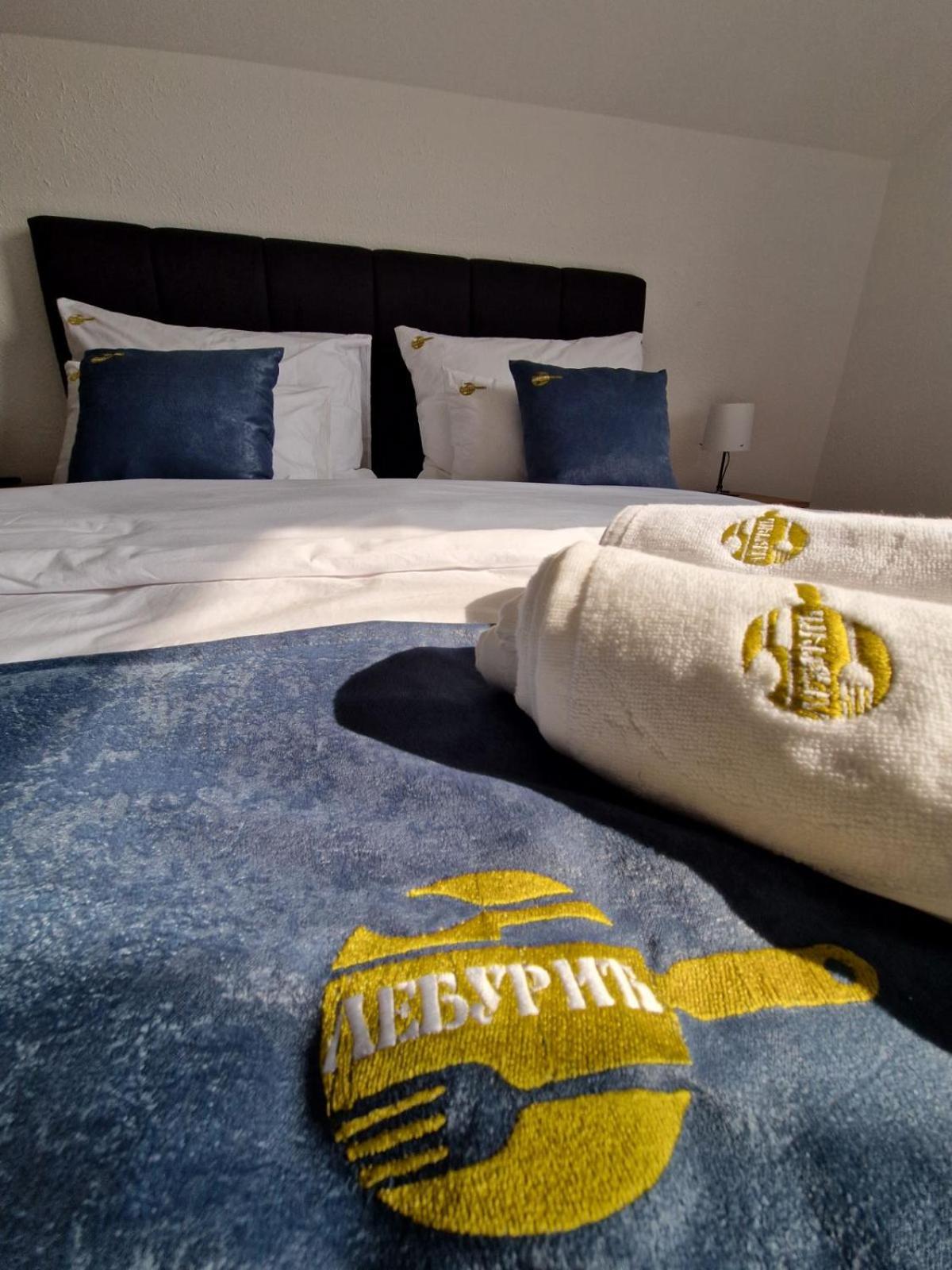 Apartmani Leburic