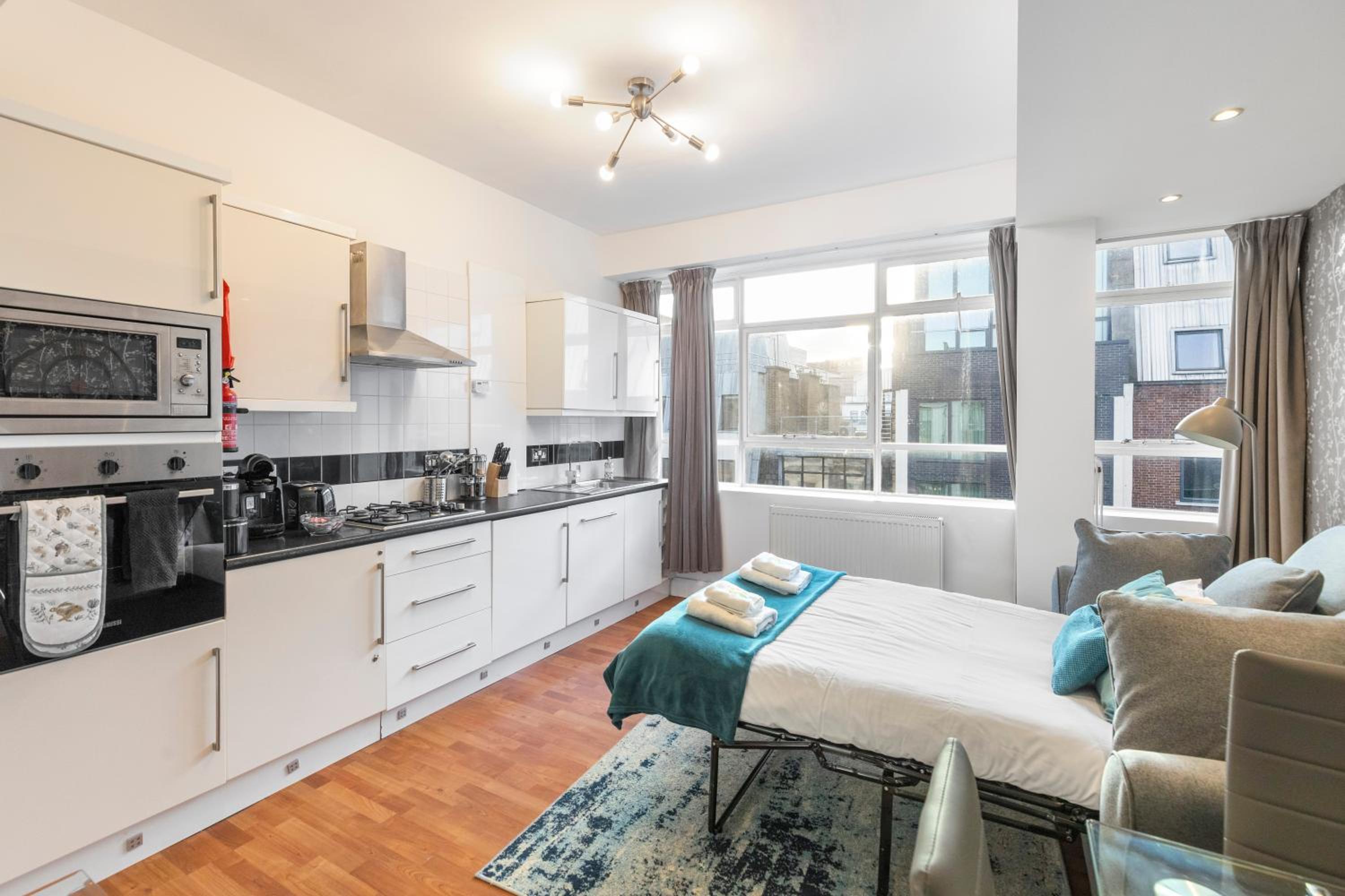 Central Located Apartment in City of London - Farringdon Station