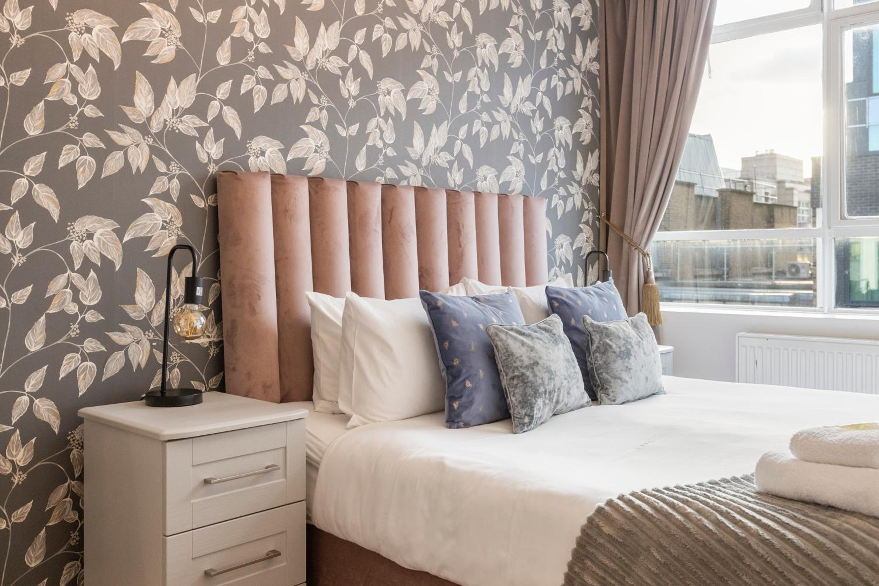 Central Located Apartment in City of London - Farringdon Station